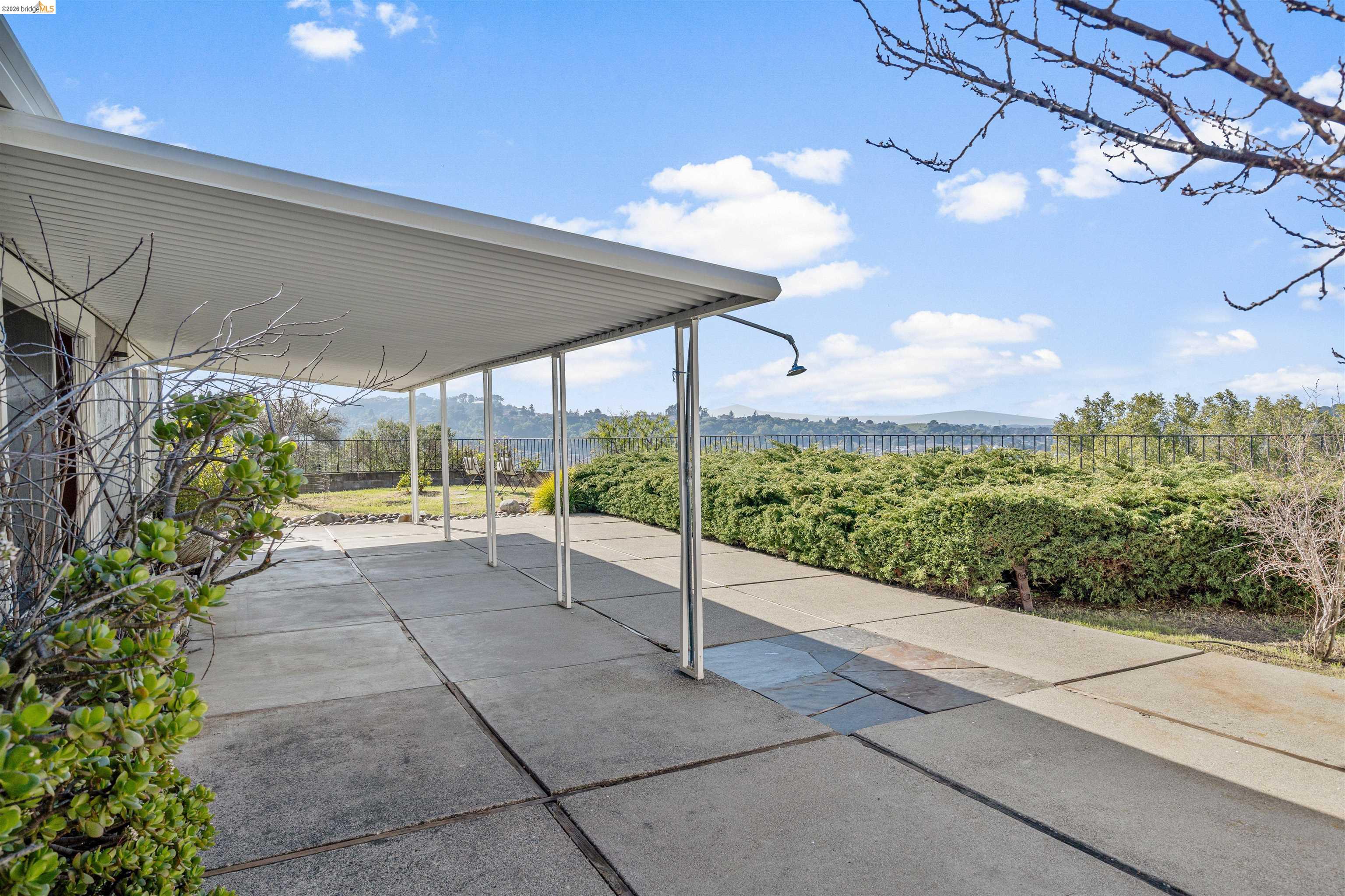 2662 Carmelita Way