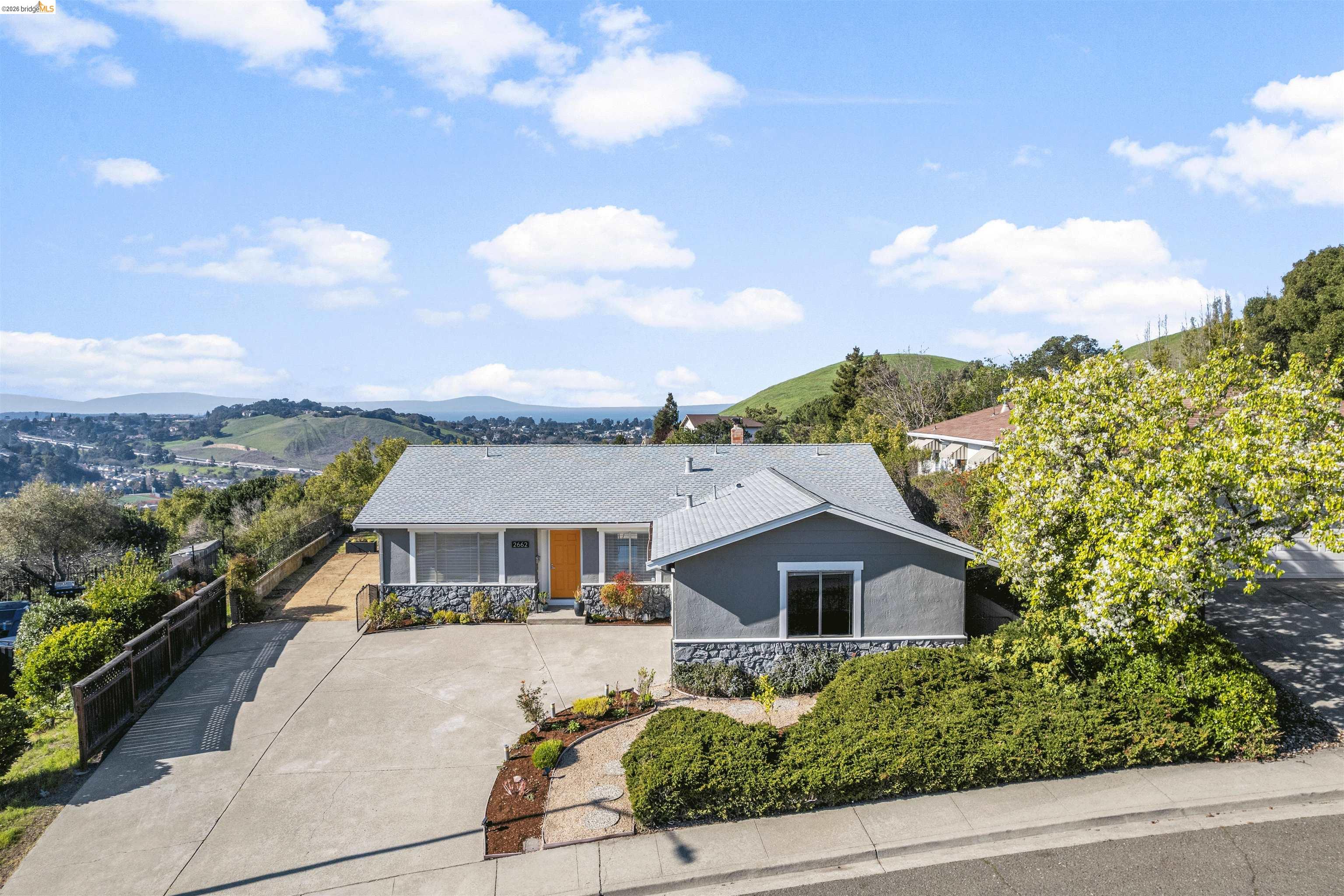 2662 Carmelita Way