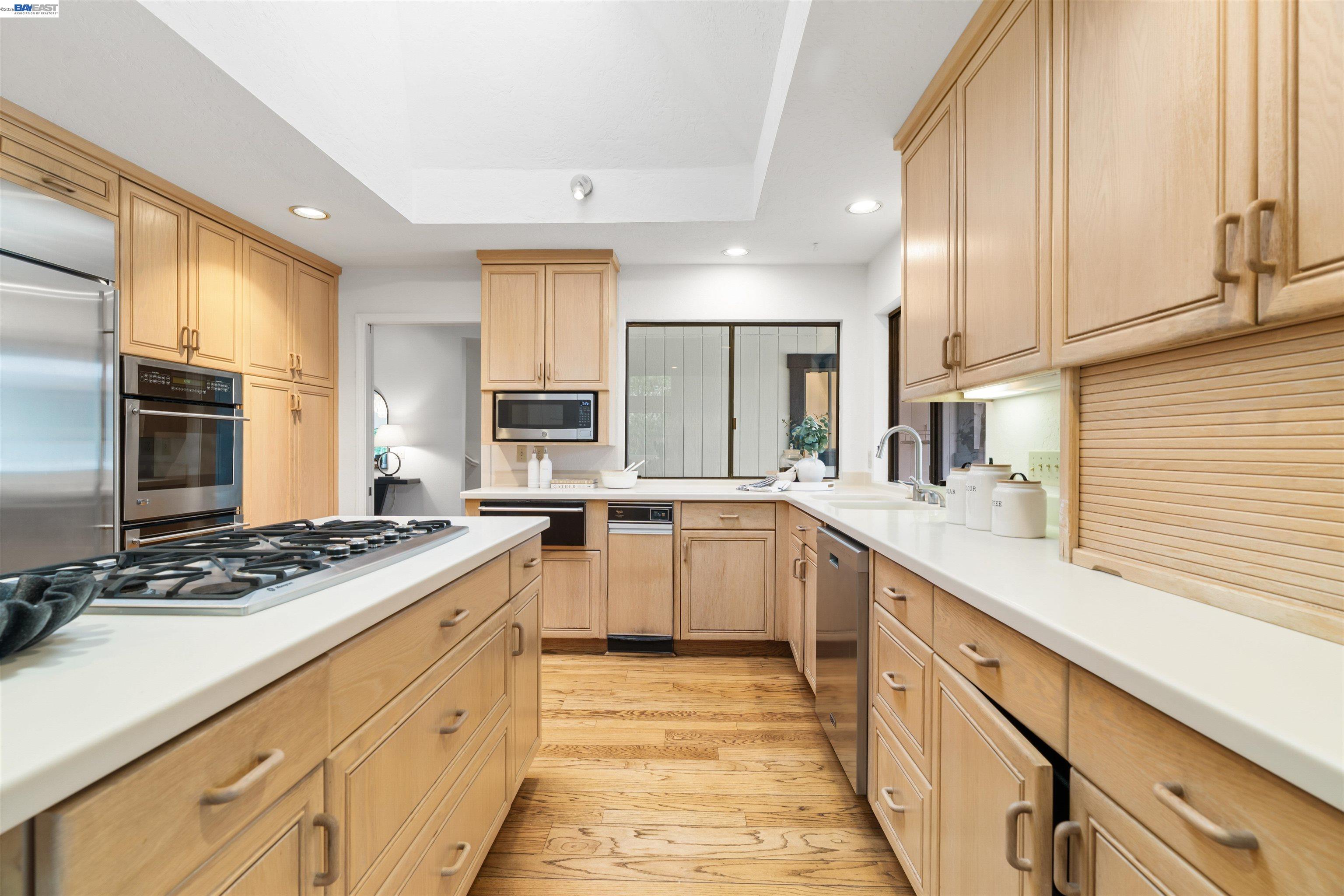 279 Bolla Ave