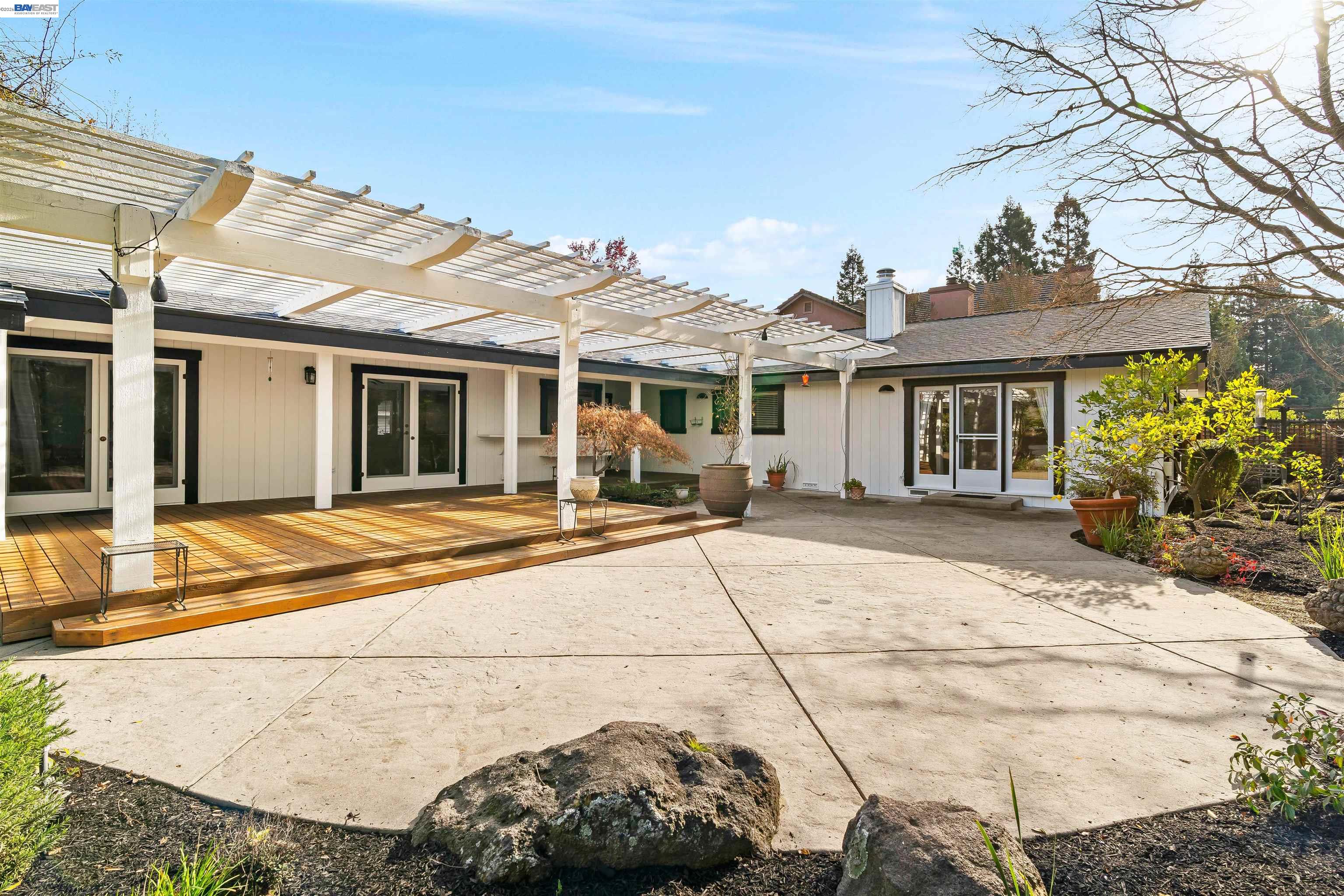 279 Bolla Ave