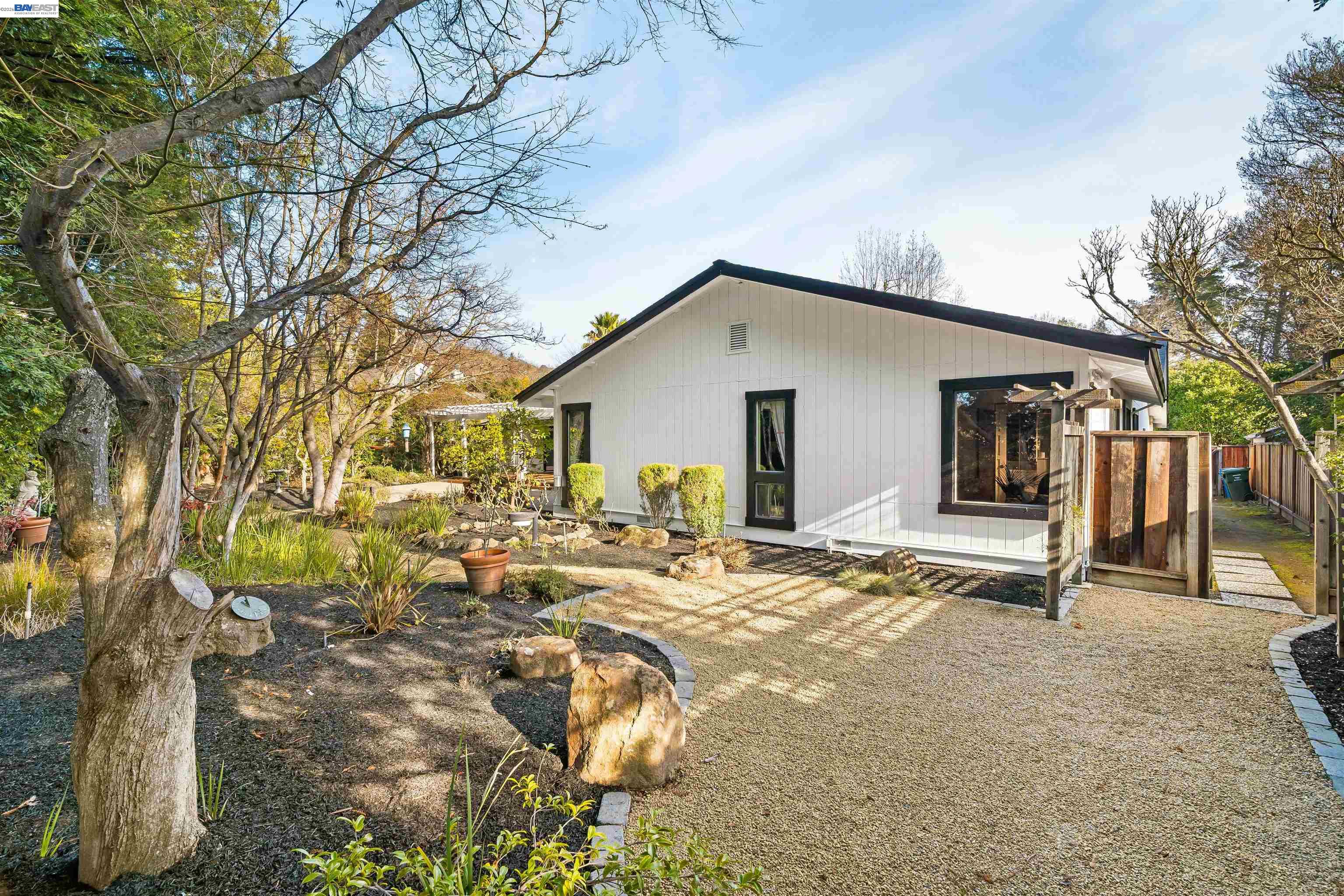279 Bolla Ave