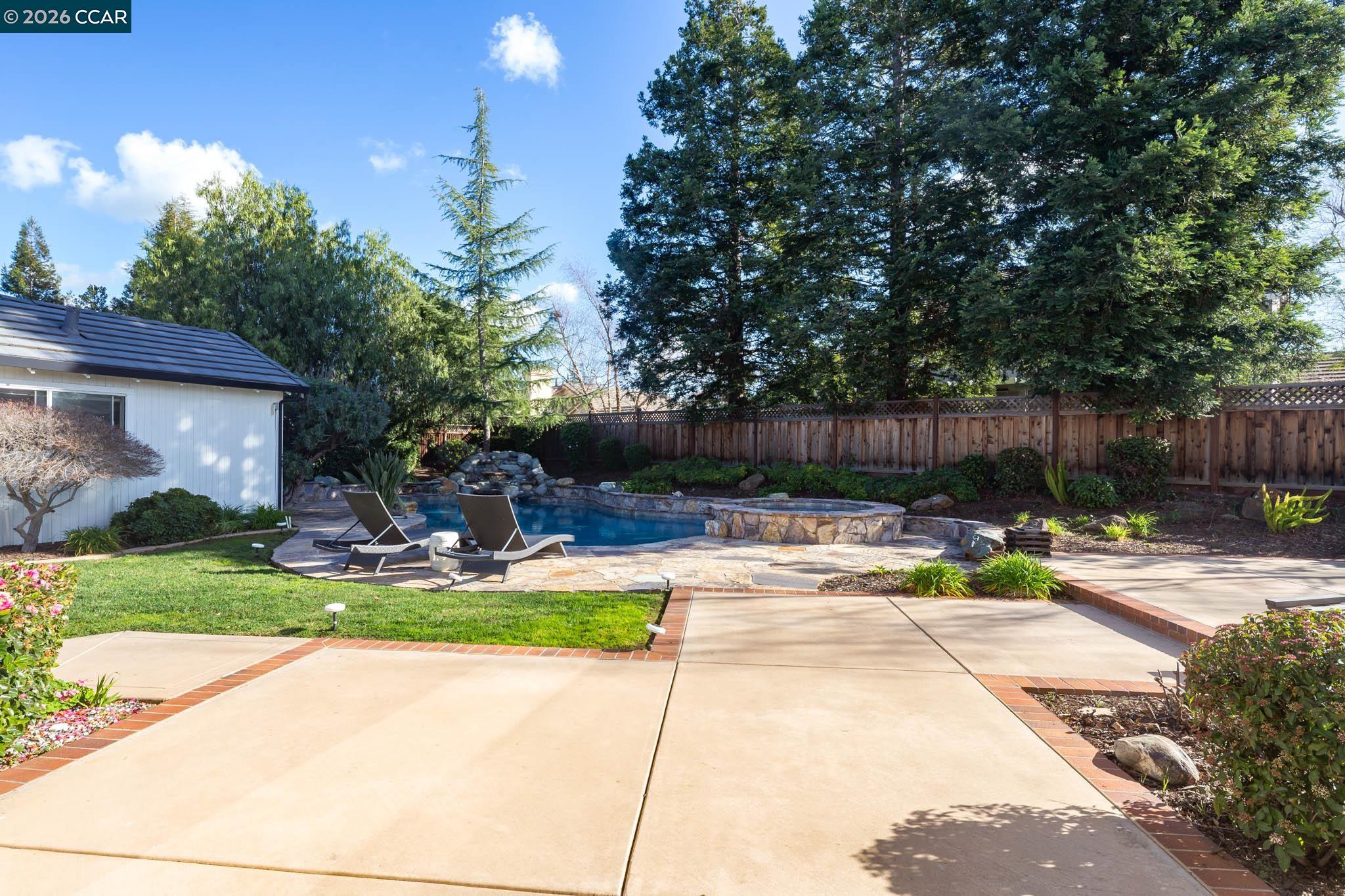 2373 Alsace Ct