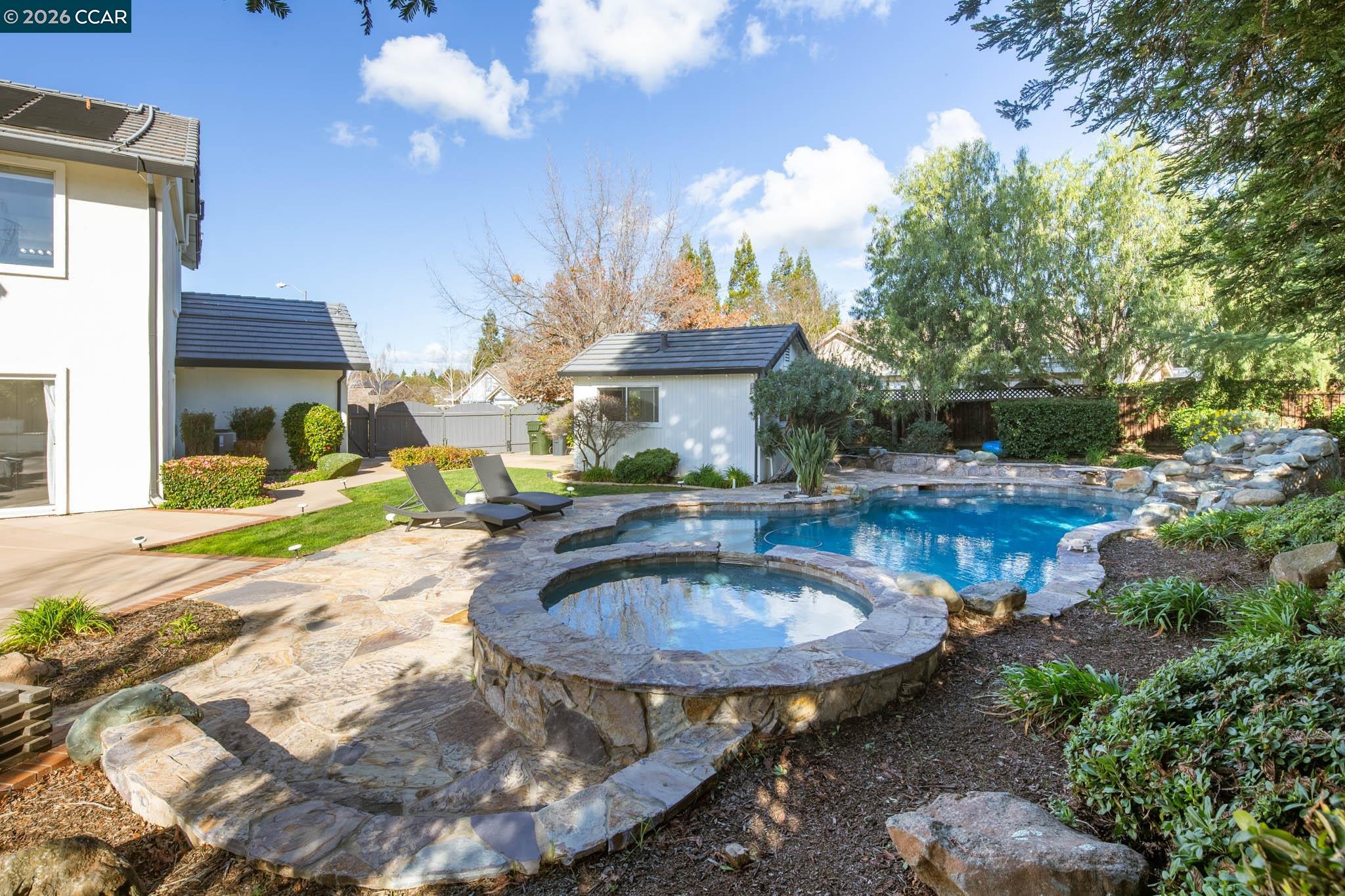 2373 Alsace Ct