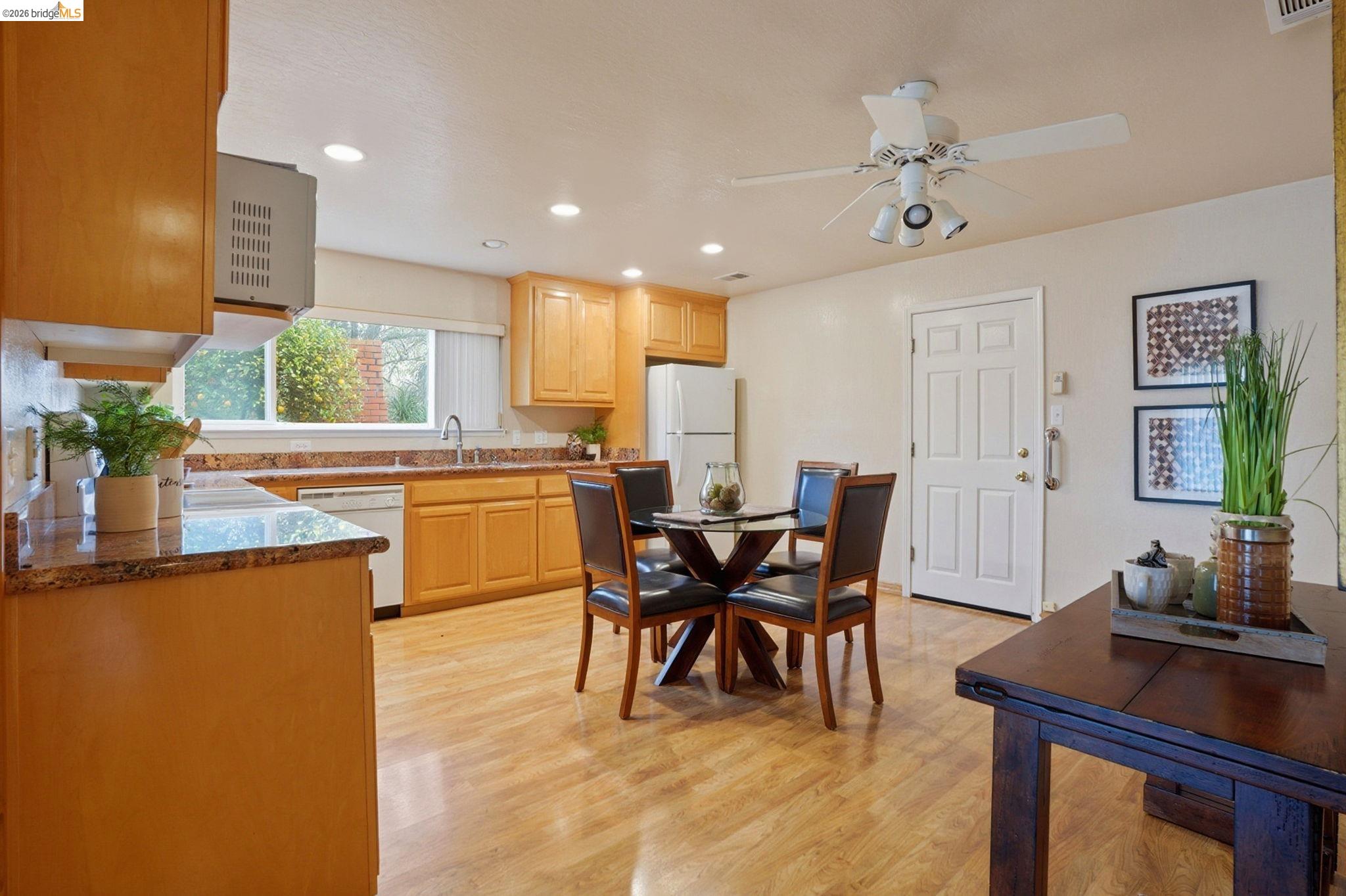 2758 Wexford Dr