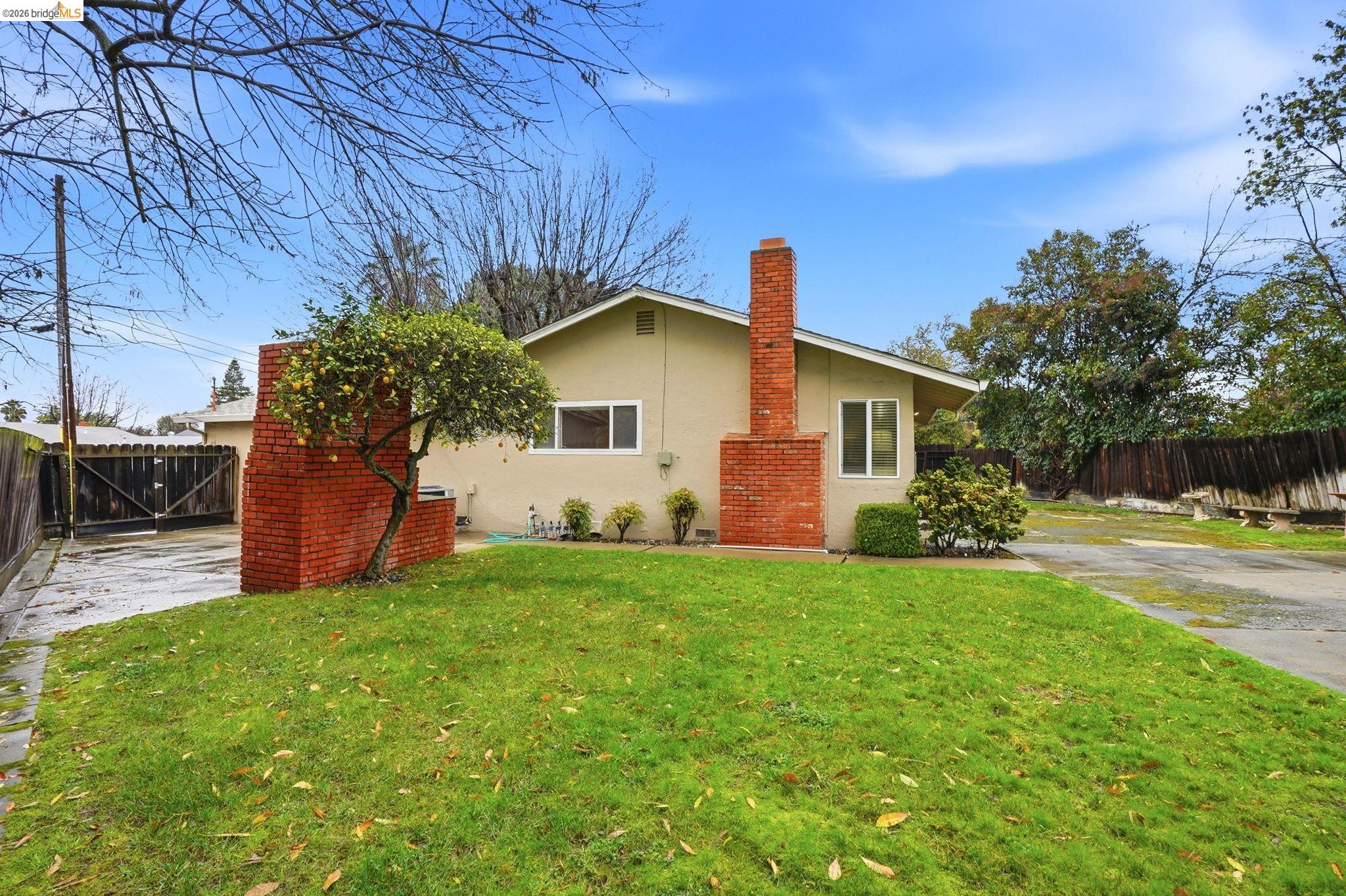 2758 Wexford Dr