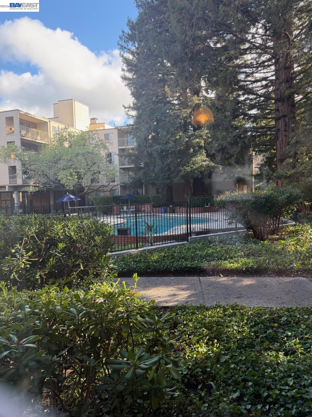 320 N Civic Dr # 103