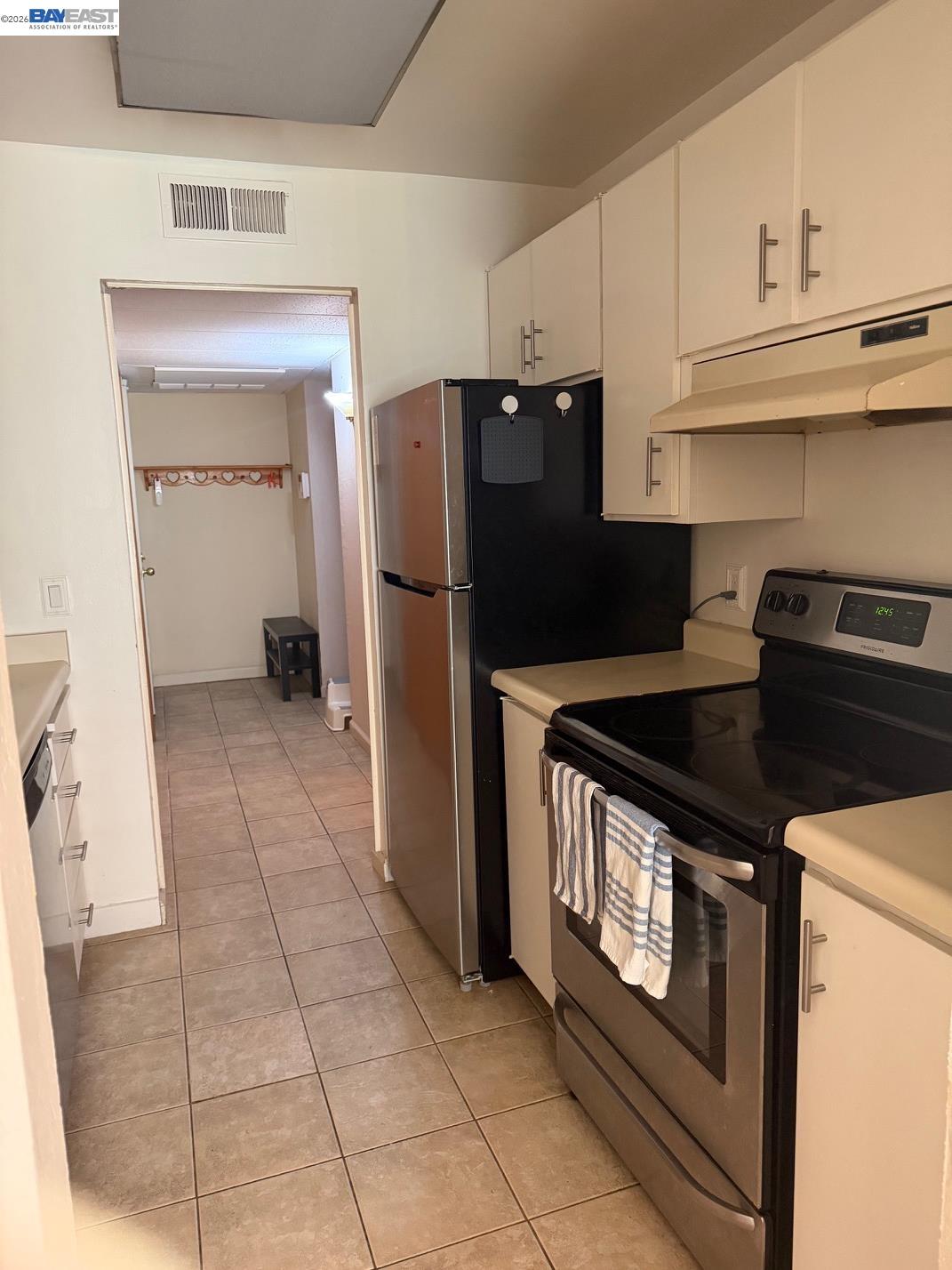320 N Civic Dr # 103