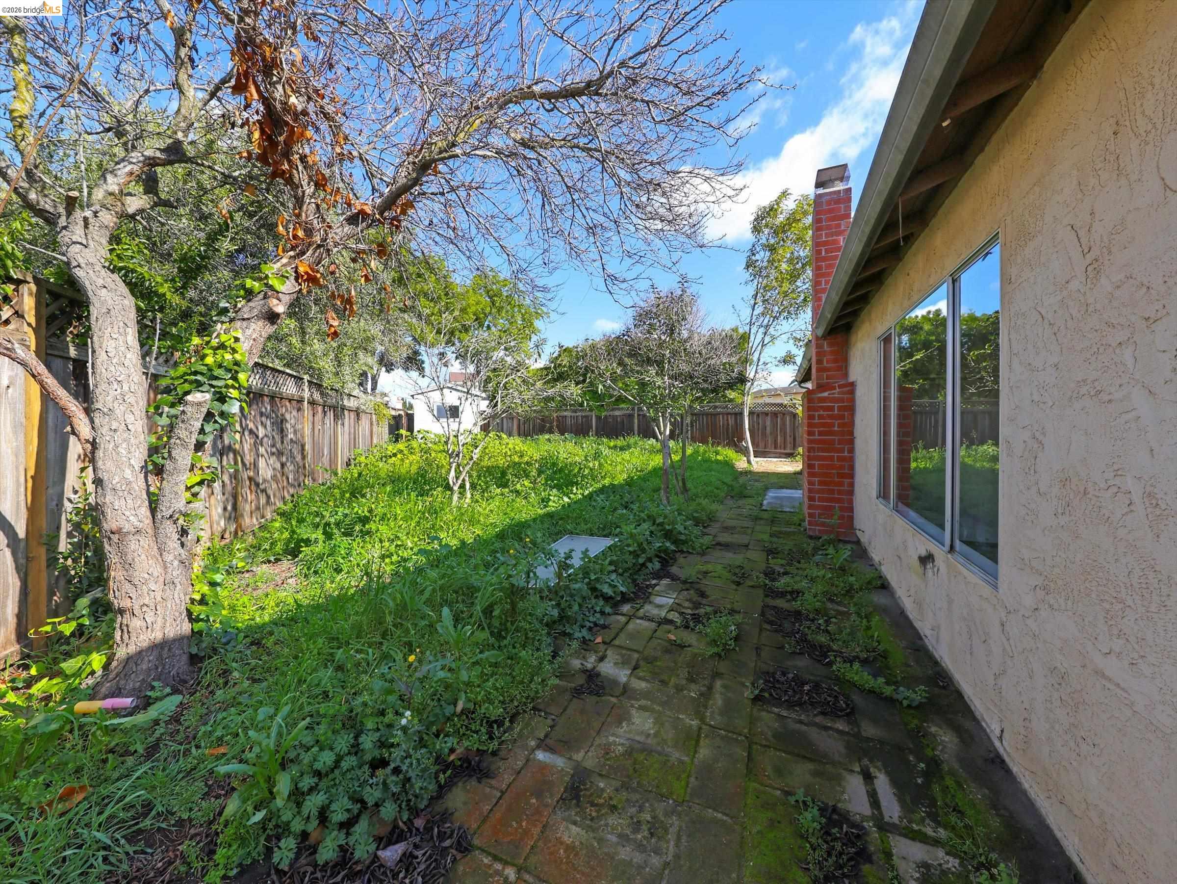 8093 Del Monte Ave