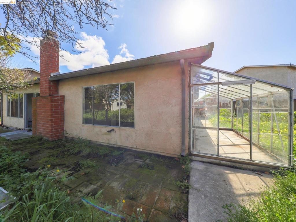 8093 8093 Del Monte Ave