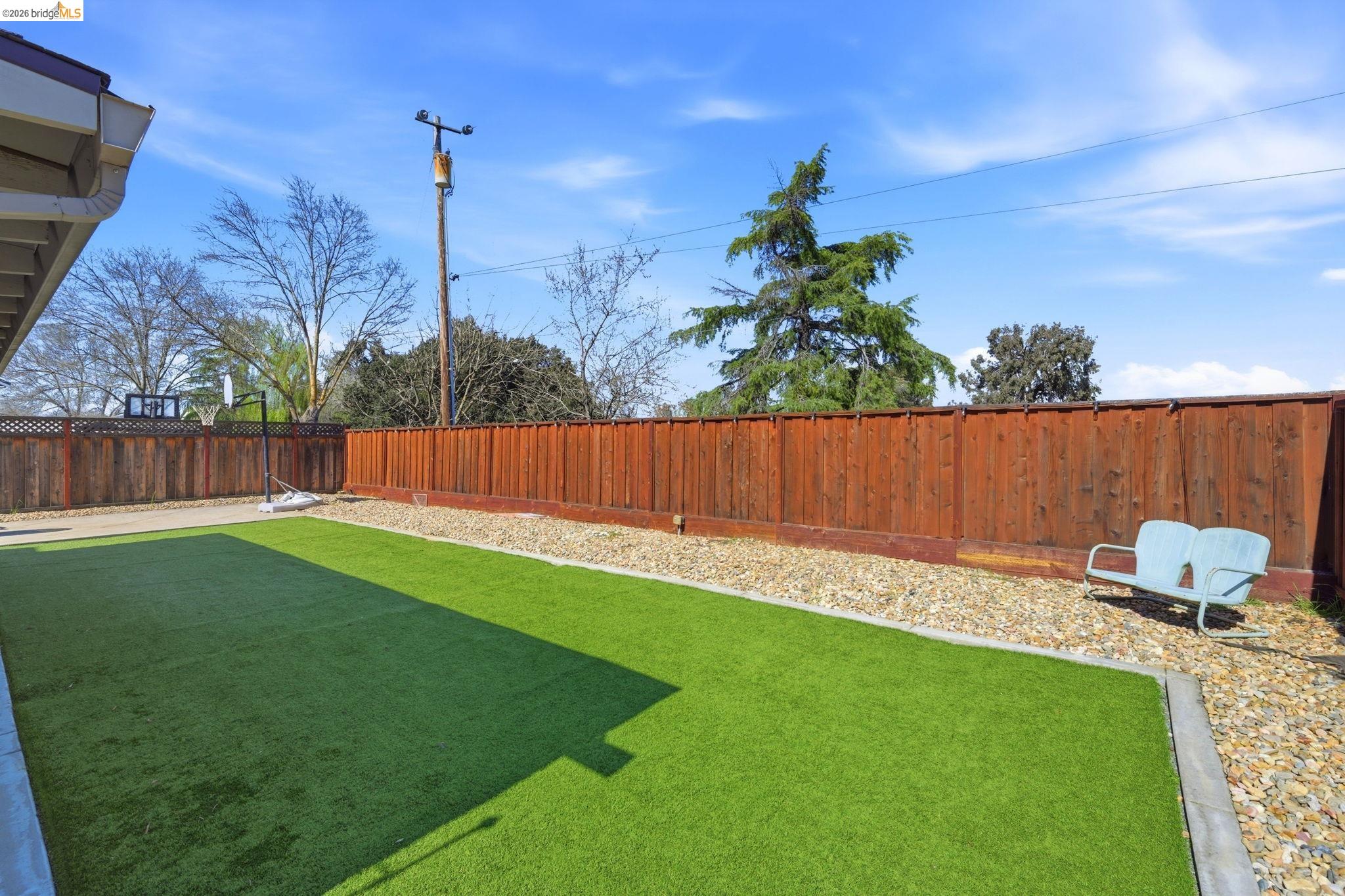 211 Brushwood Pl