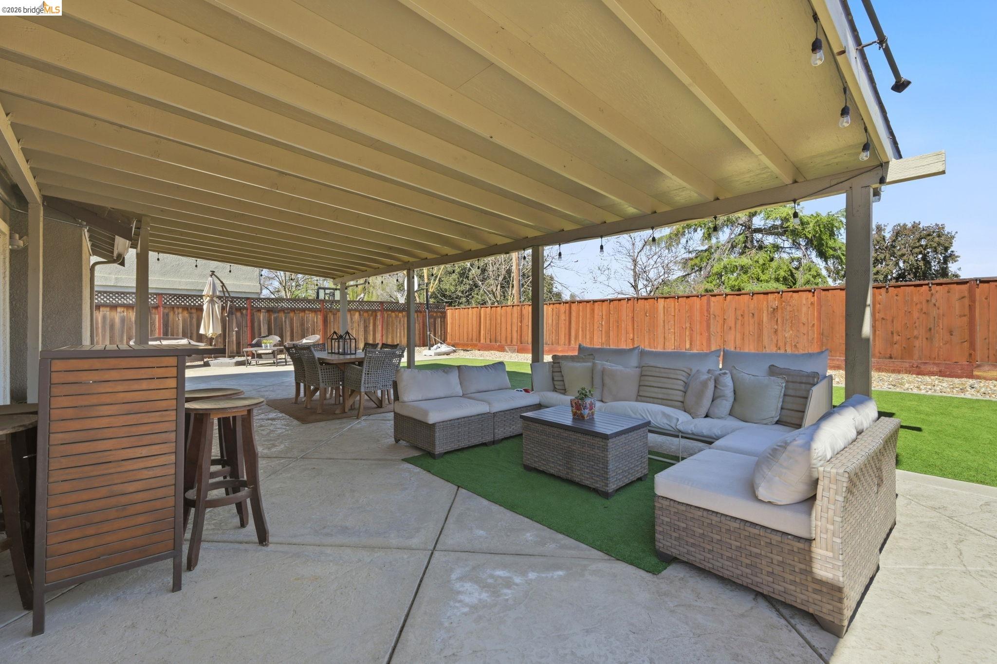 211 Brushwood Pl
