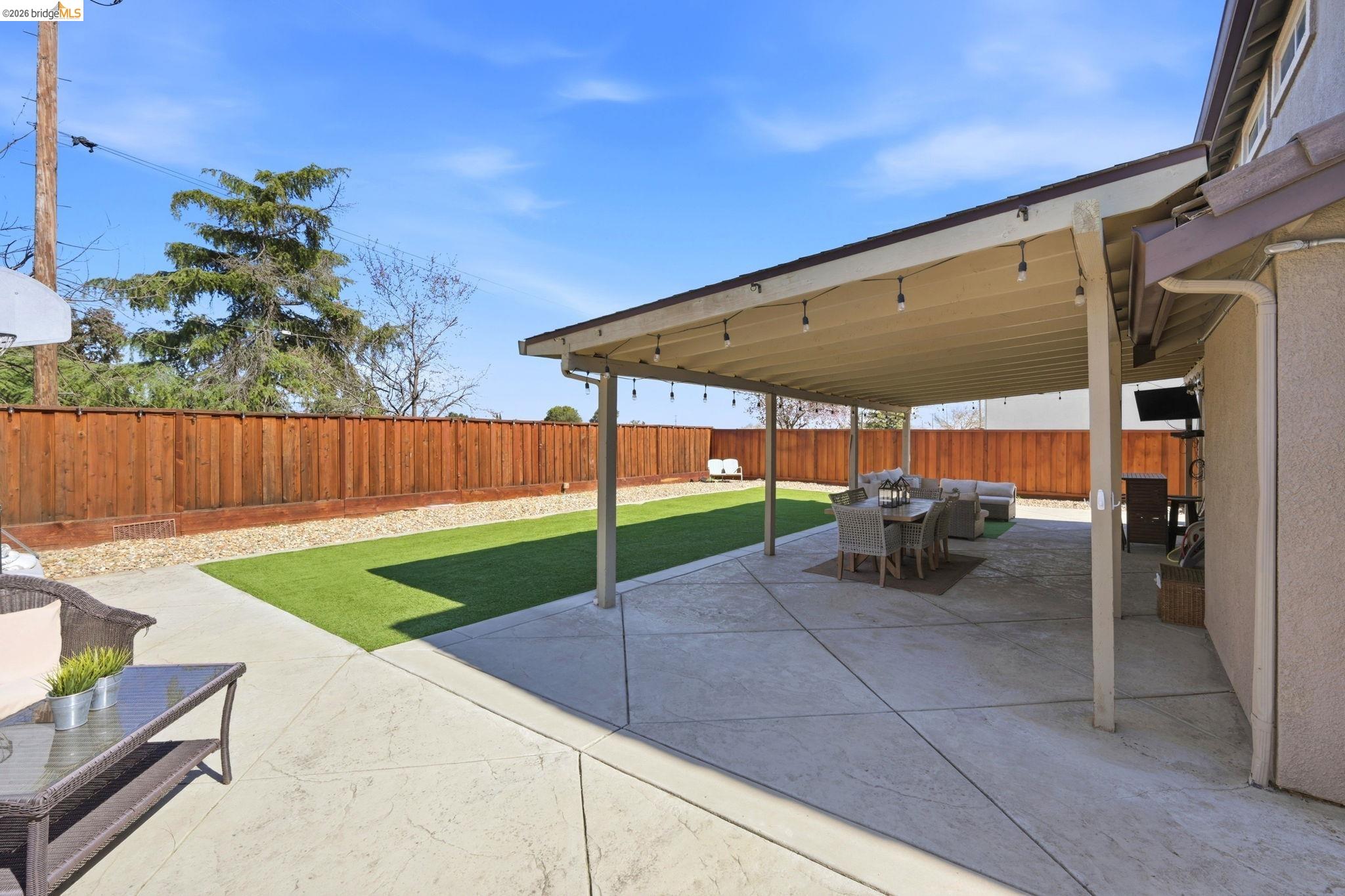 211 Brushwood Pl