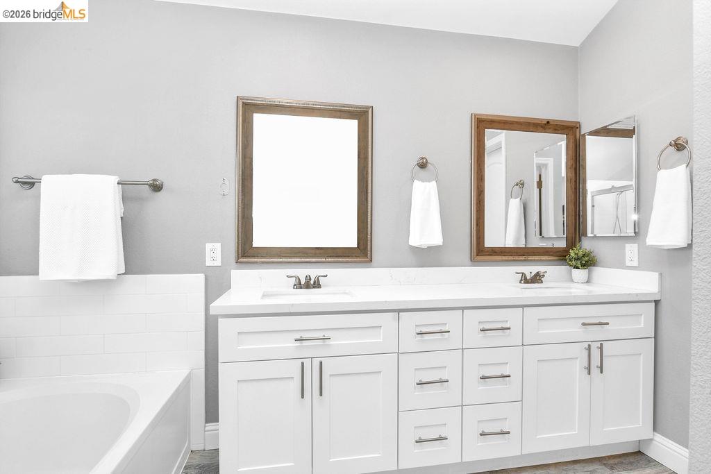 4010 Goleta Pl