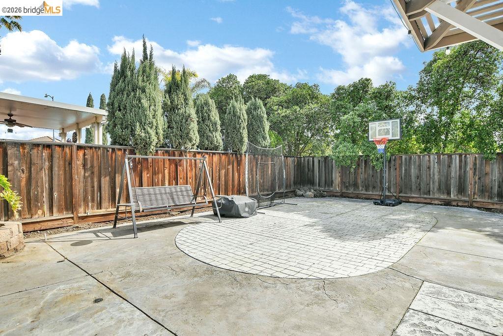 4010 Goleta Pl
