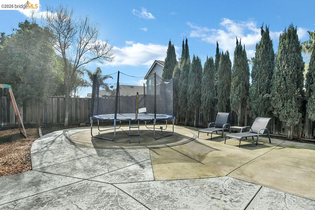 4010 Goleta Pl
