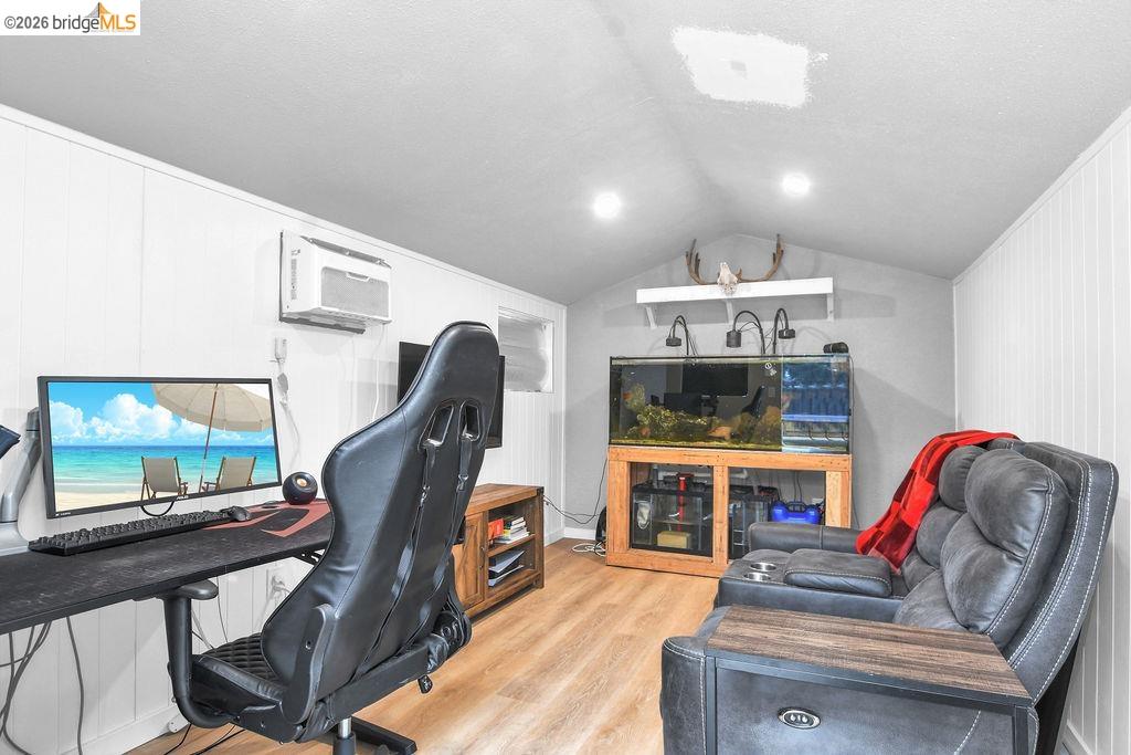 4010 Goleta Pl