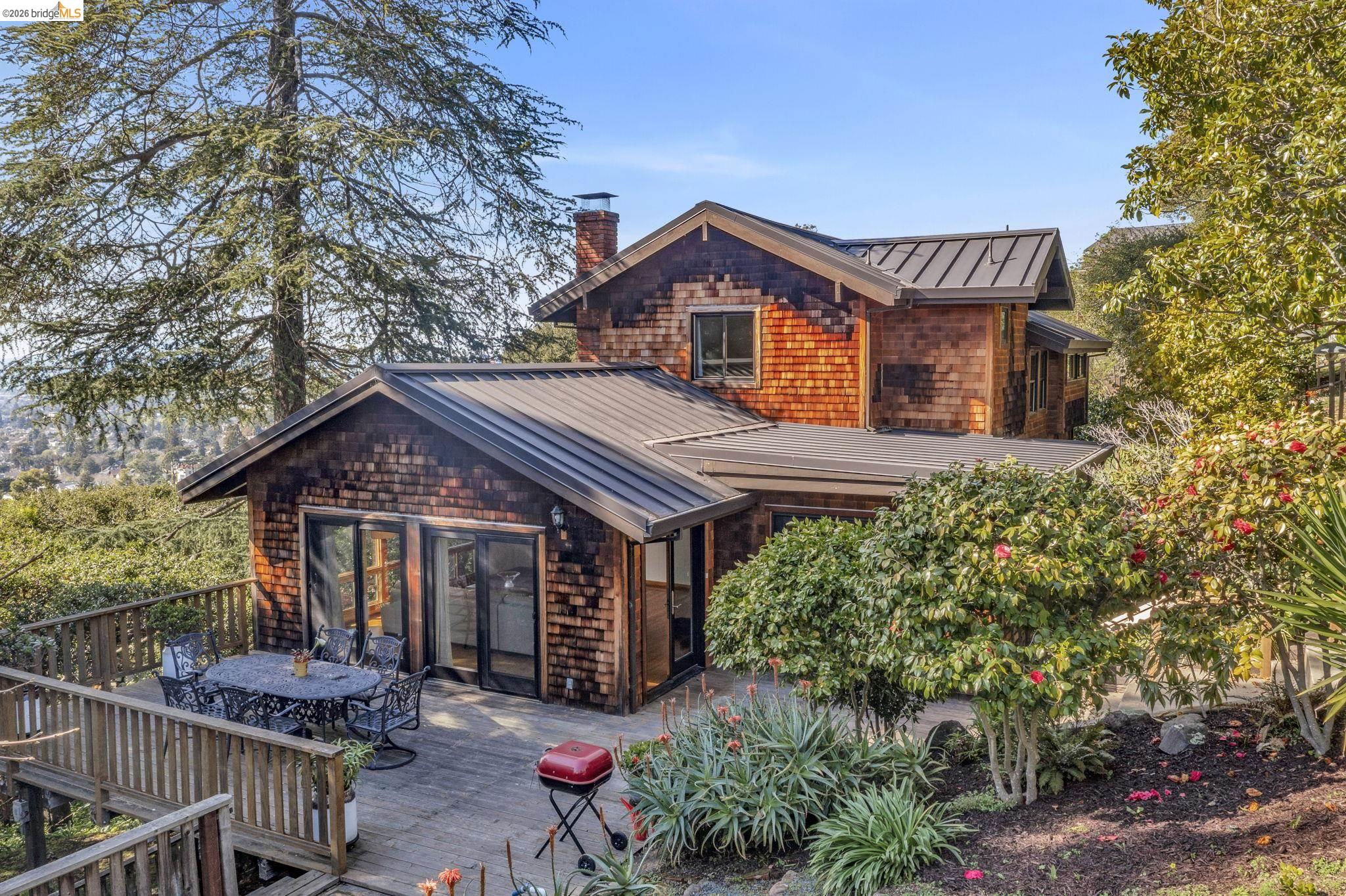 641 Alvarado Rd