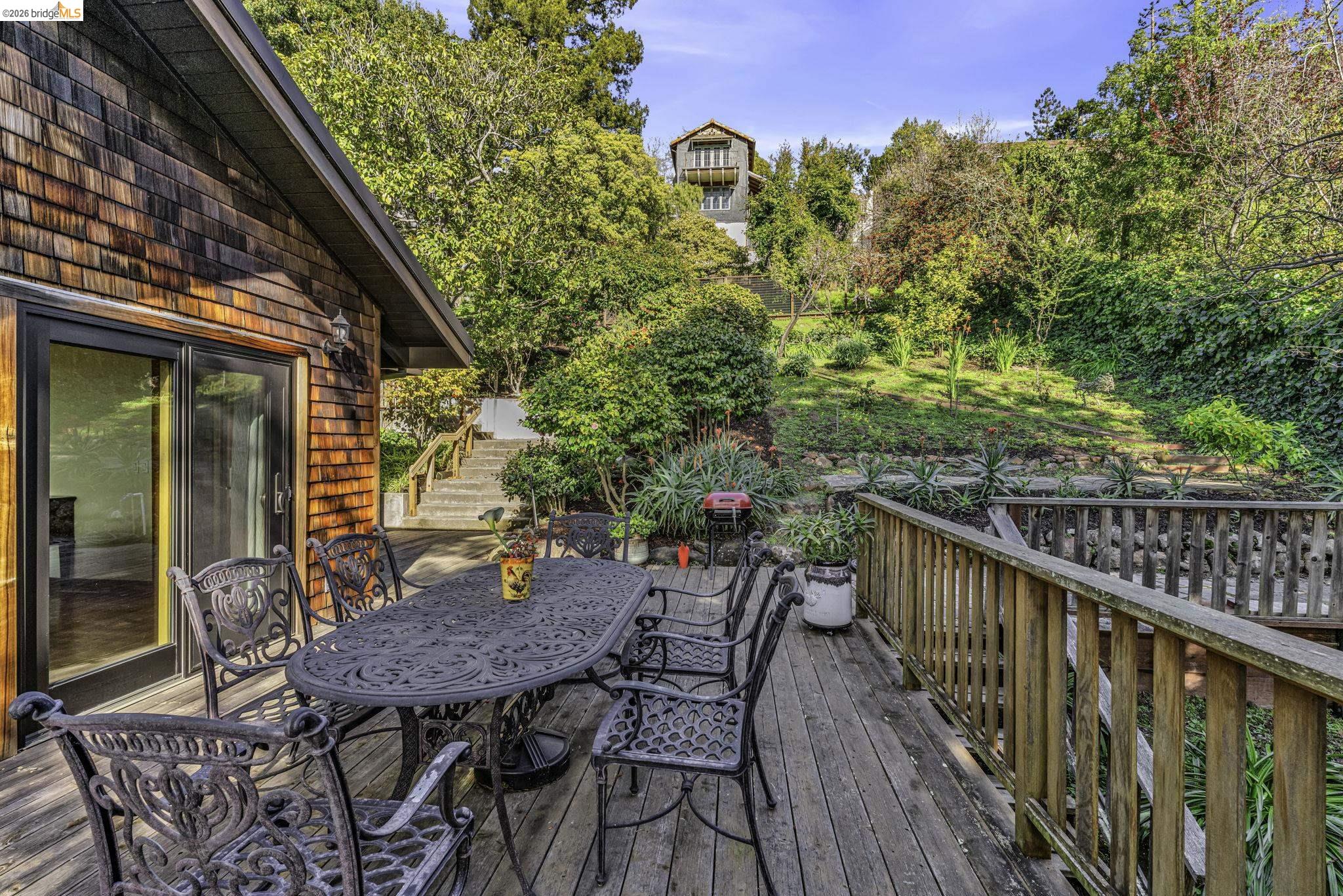 641 Alvarado Rd