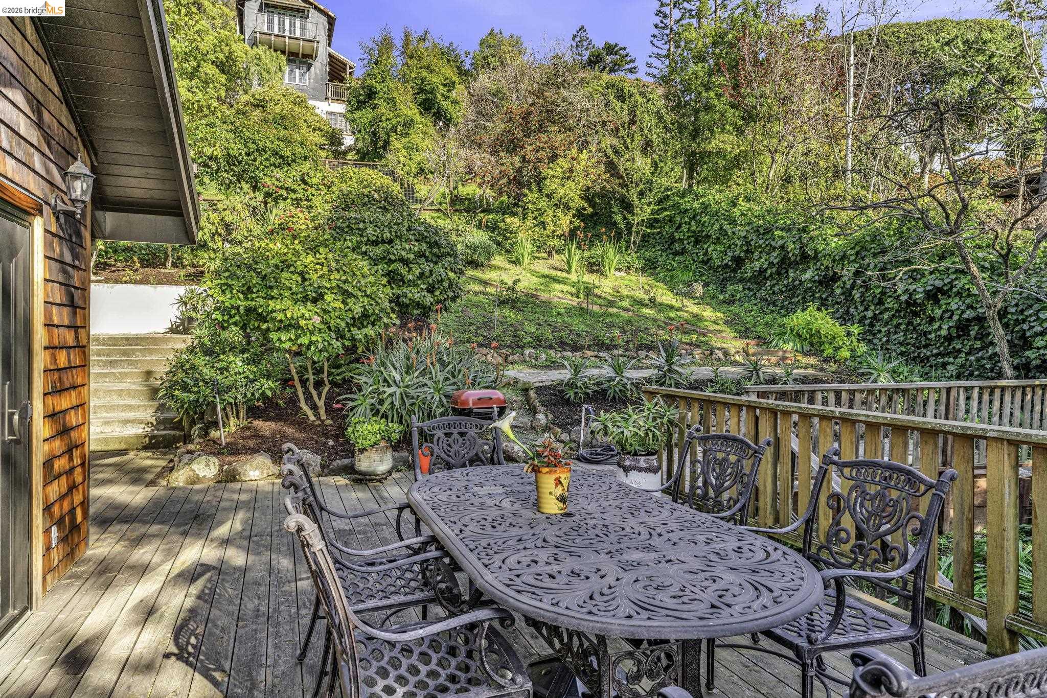 641 Alvarado Rd