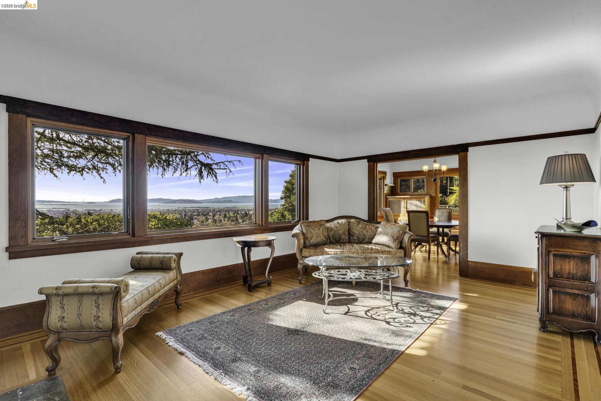 641 Alvarado Rd