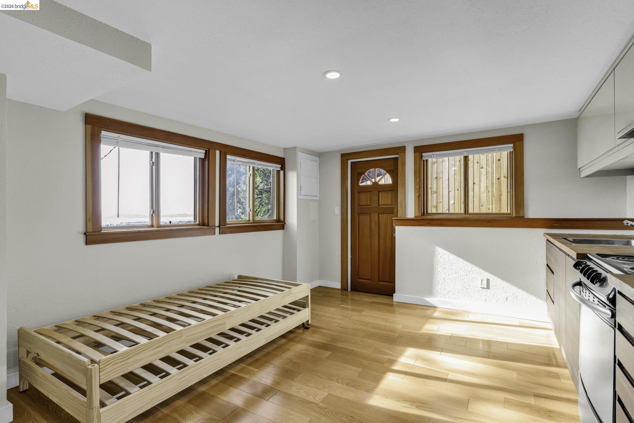 641 Alvarado Rd