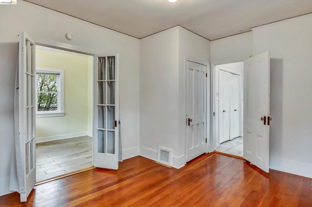 1822 1822 Clinton Ave