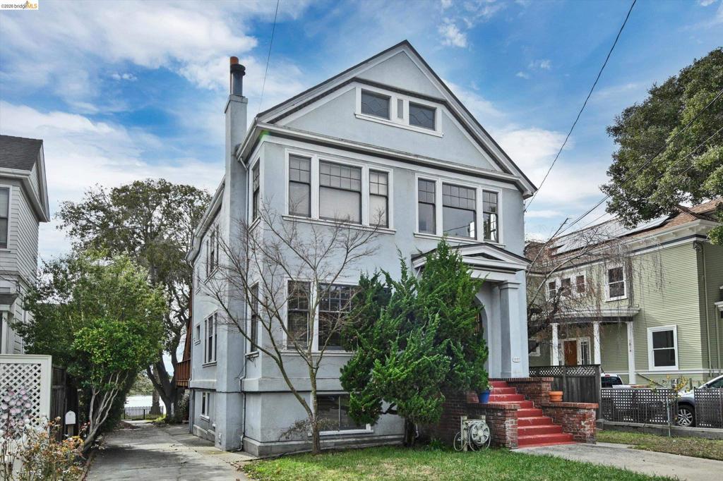 1822 1822 Clinton Ave