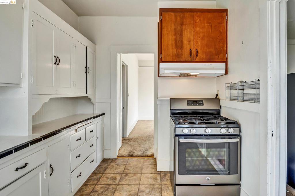 1822 1822 Clinton Ave