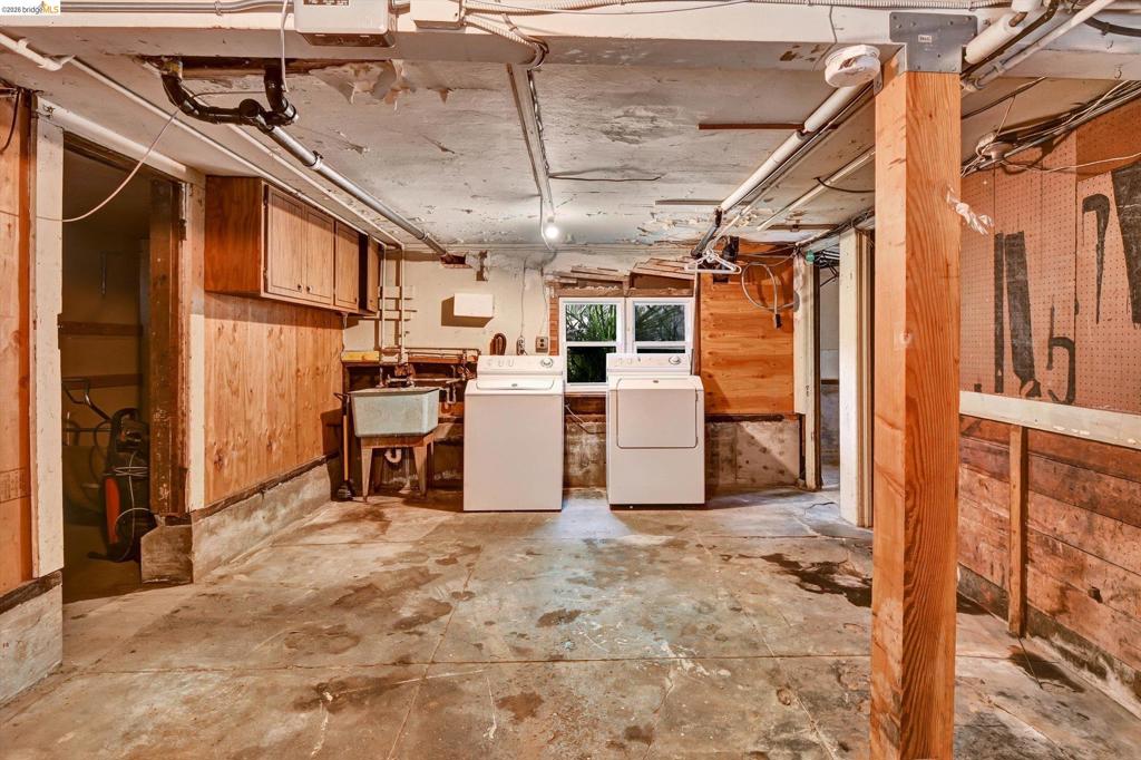 1822 1822 Clinton Ave