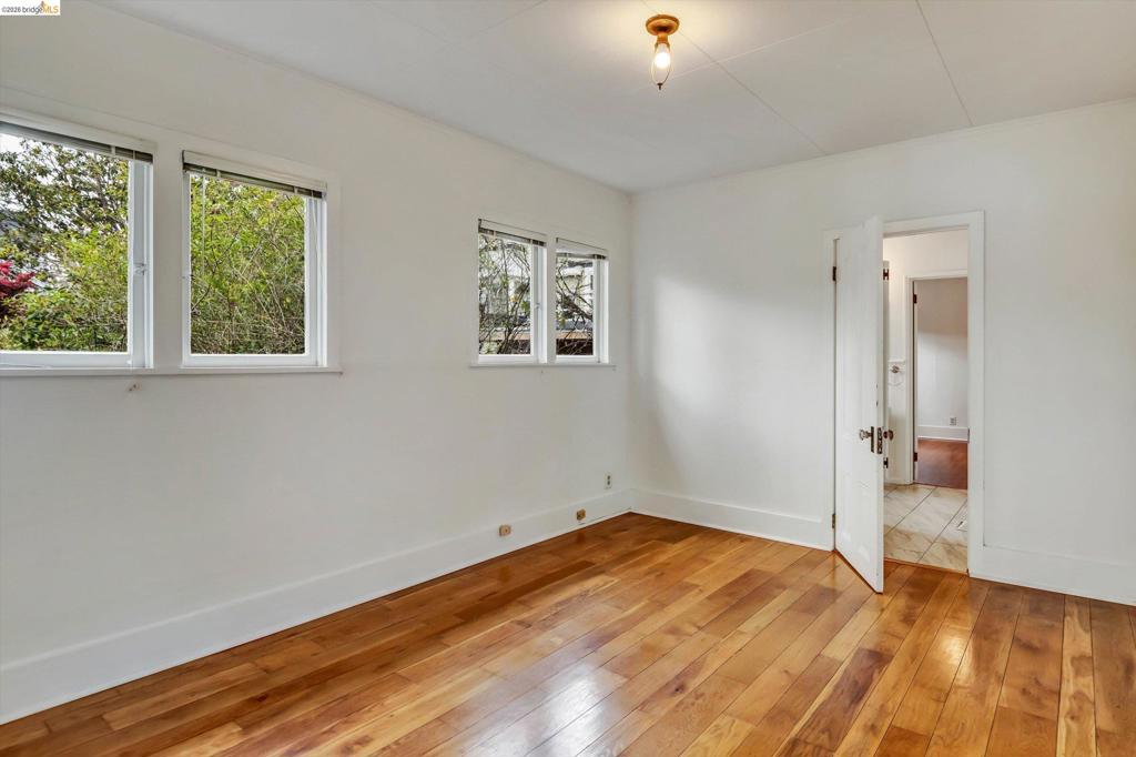 1822 1822 Clinton Ave