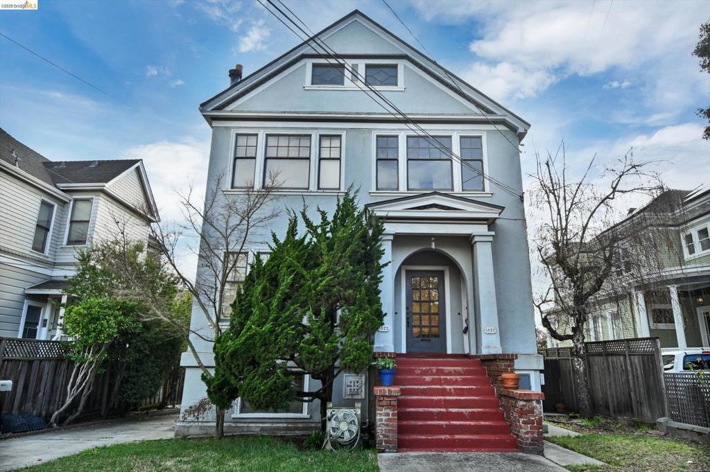 1822 1822 Clinton Ave