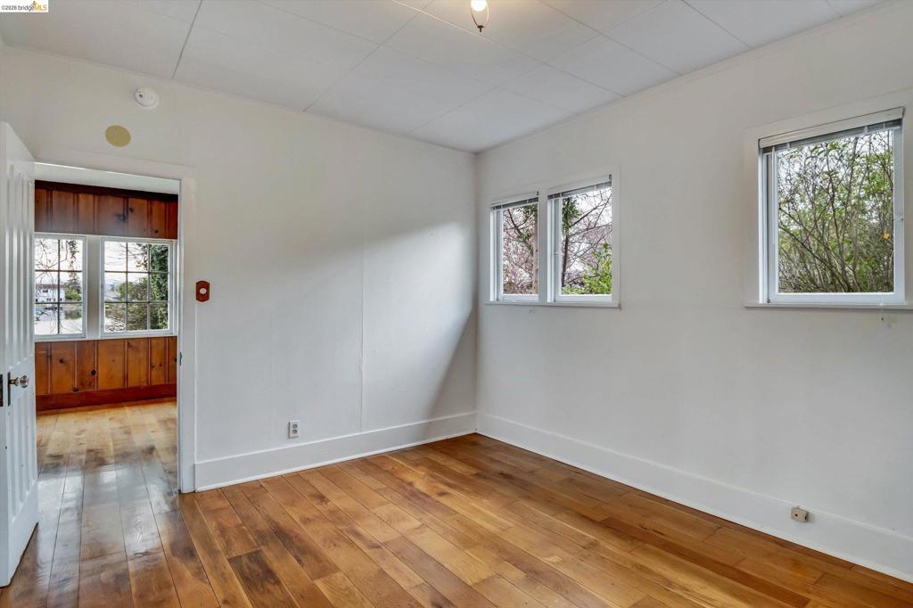 1822 1822 Clinton Ave