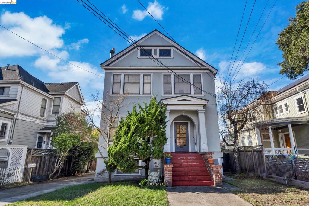 1822 1822 Clinton Ave