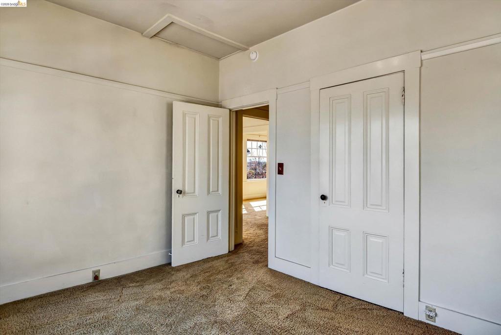 1822 1822 Clinton Ave