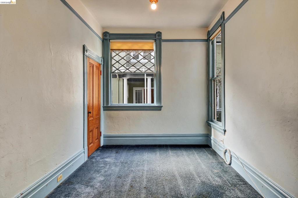1822 1822 Clinton Ave