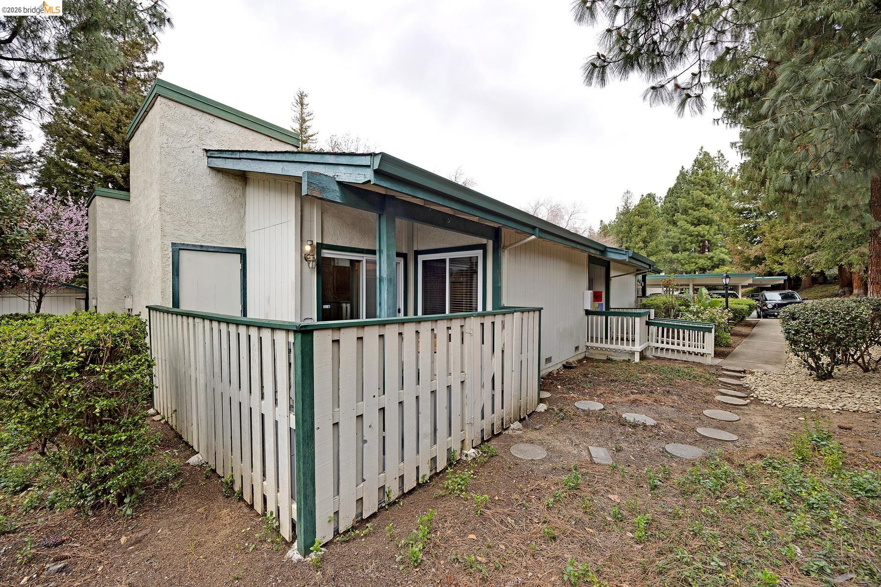 5425 Concord Blvd Unit: H2