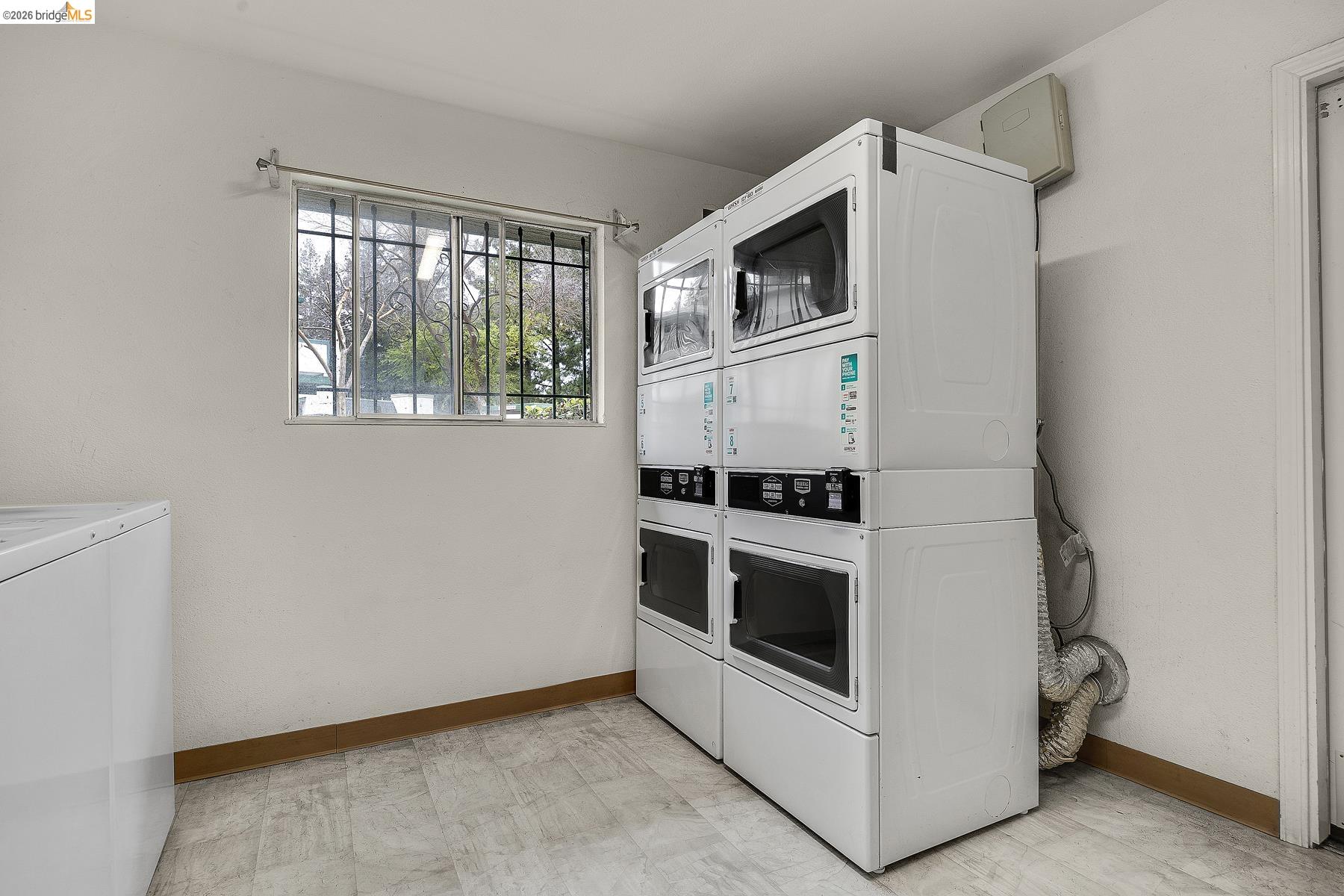 5425 Concord Blvd Unit: H2