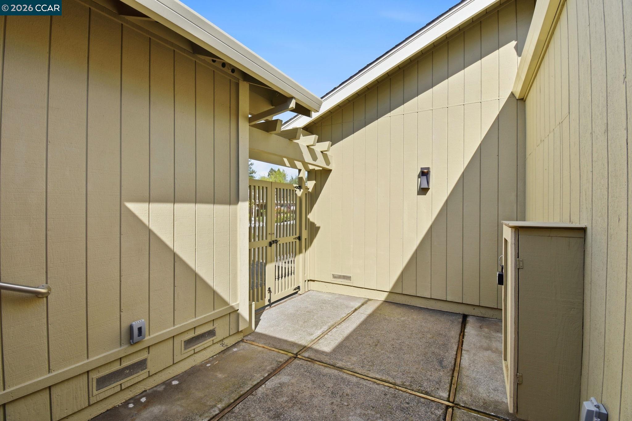6538 Stonecroft Ter