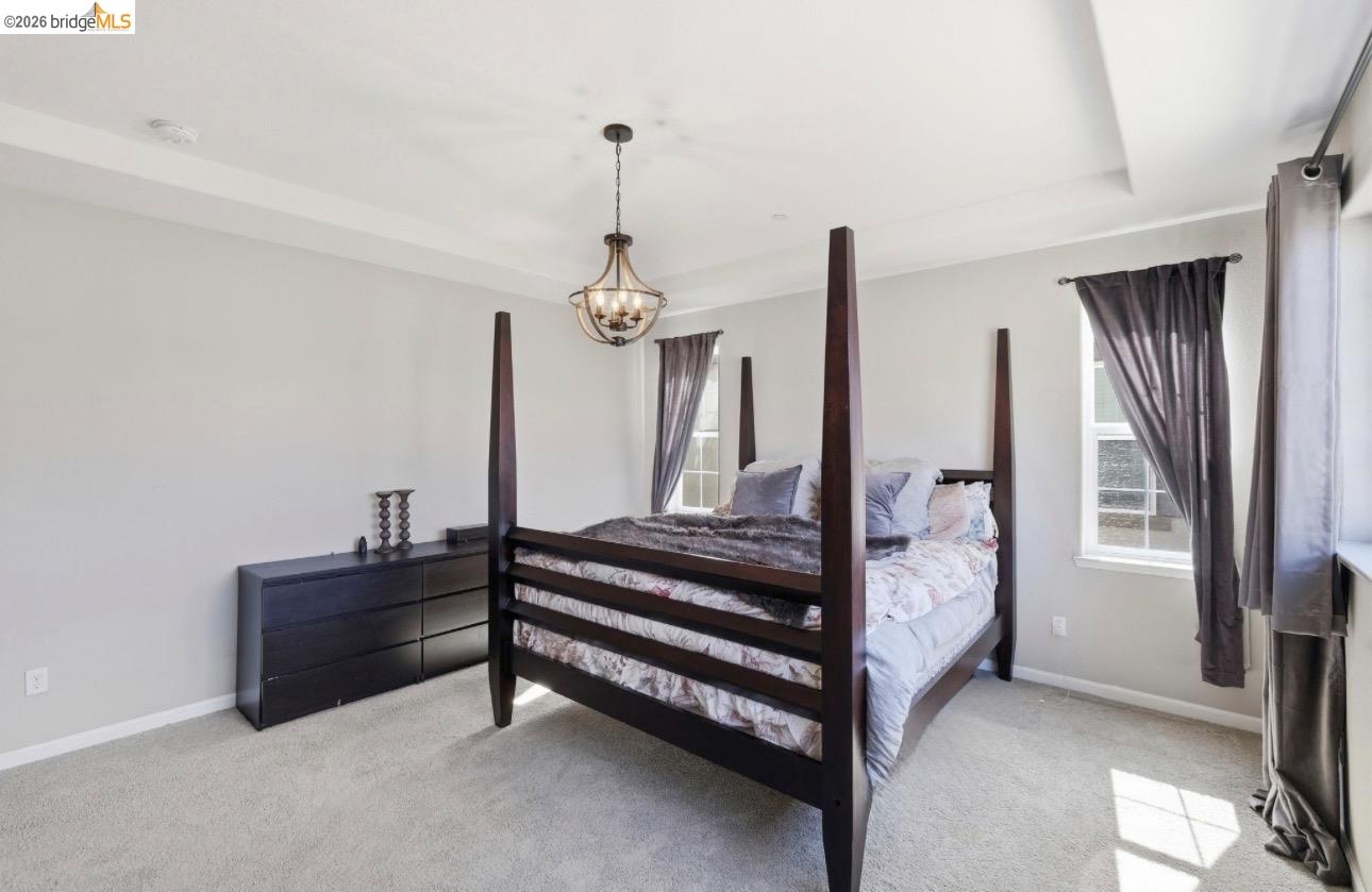369 Parkfield Way