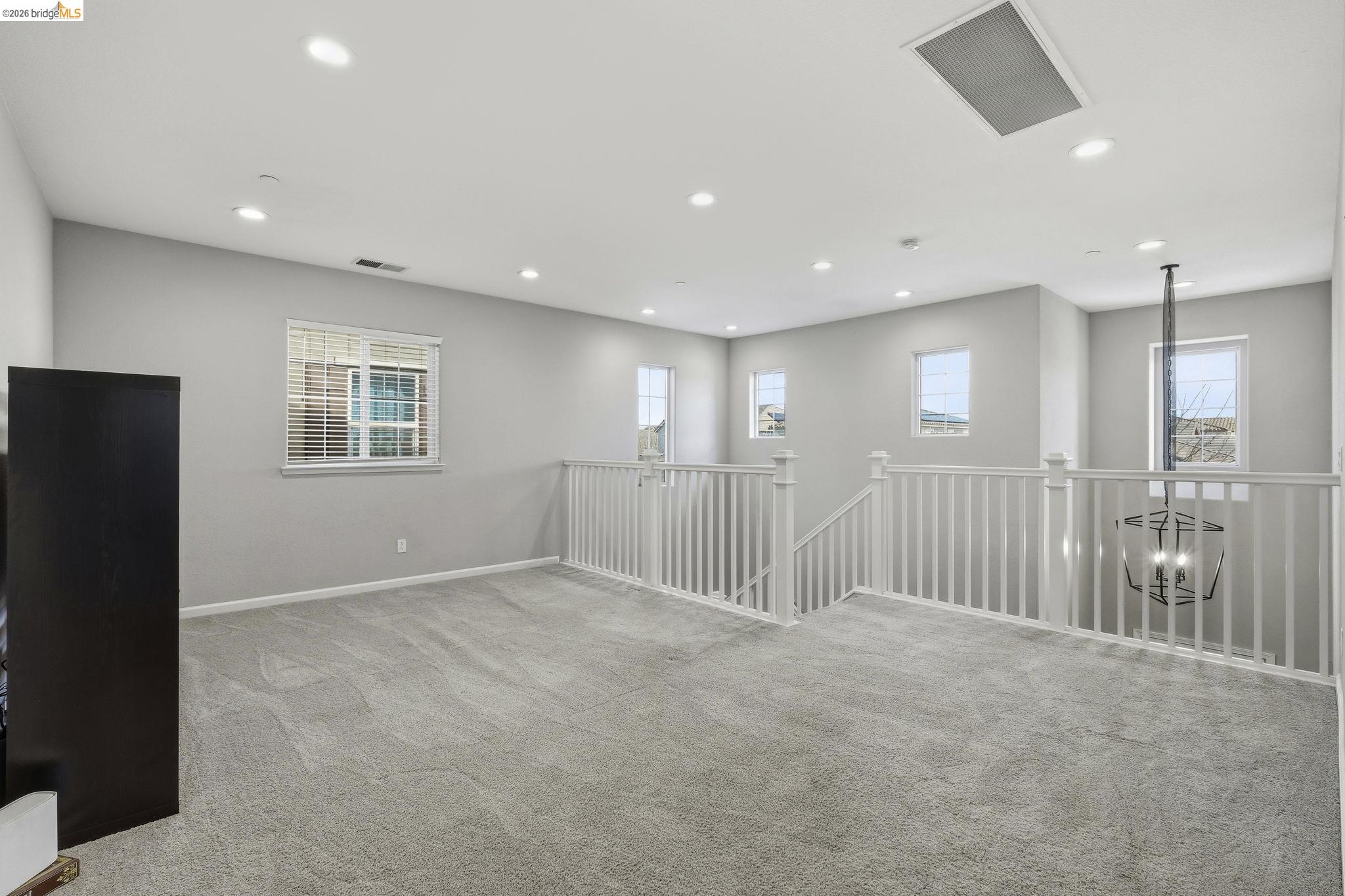 369 Parkfield Way