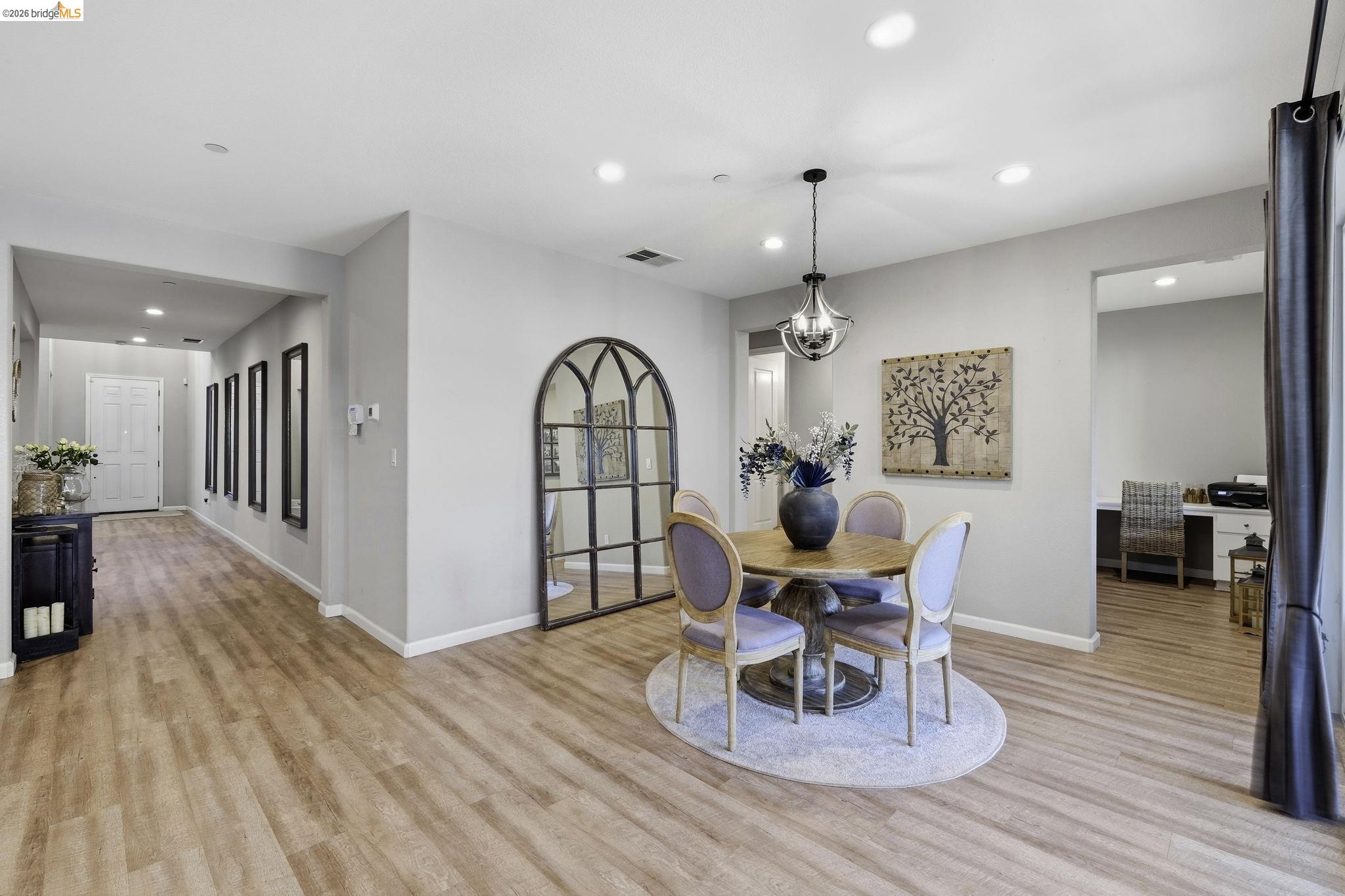 369 Parkfield Way