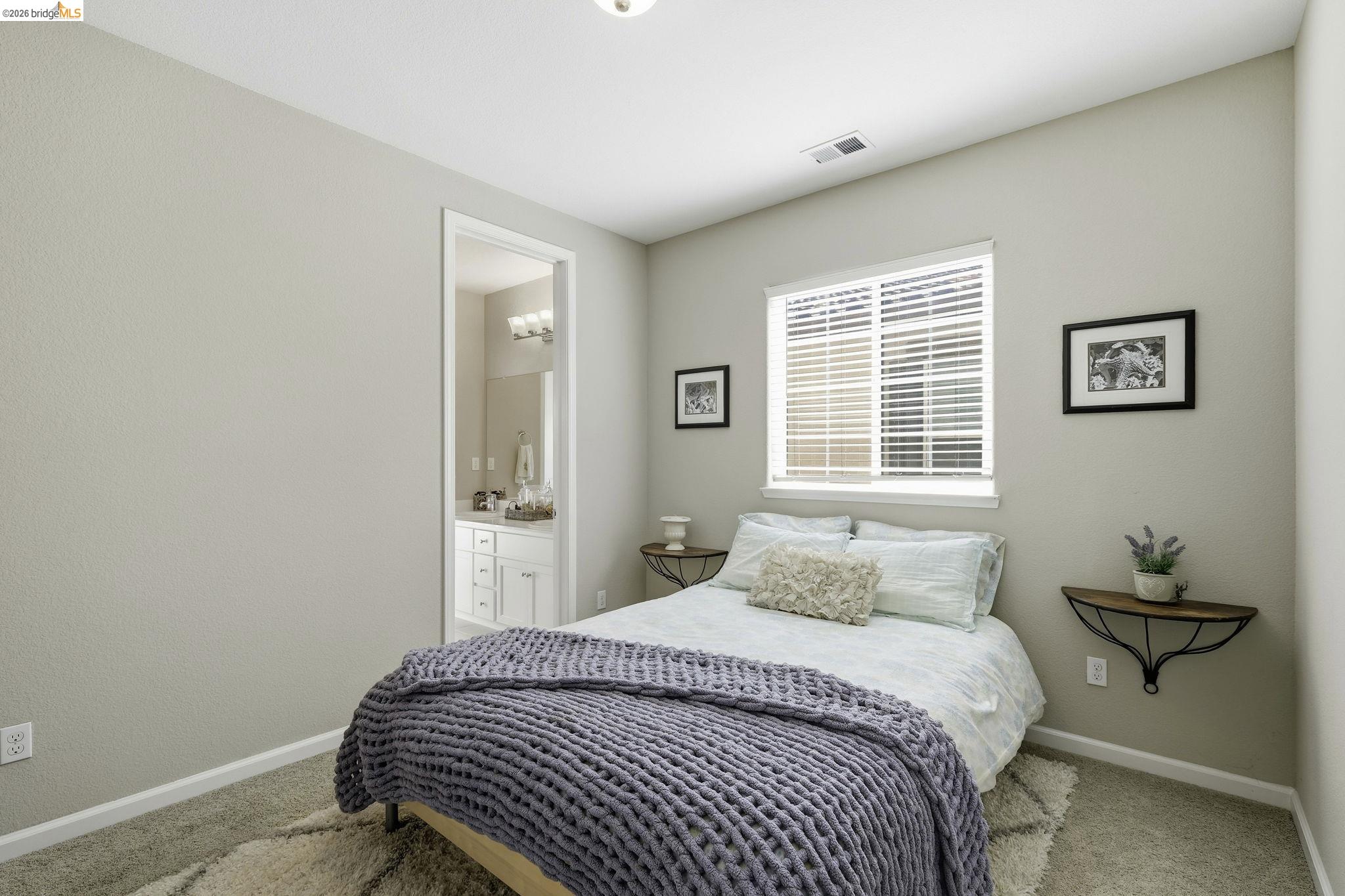 369 Parkfield Way