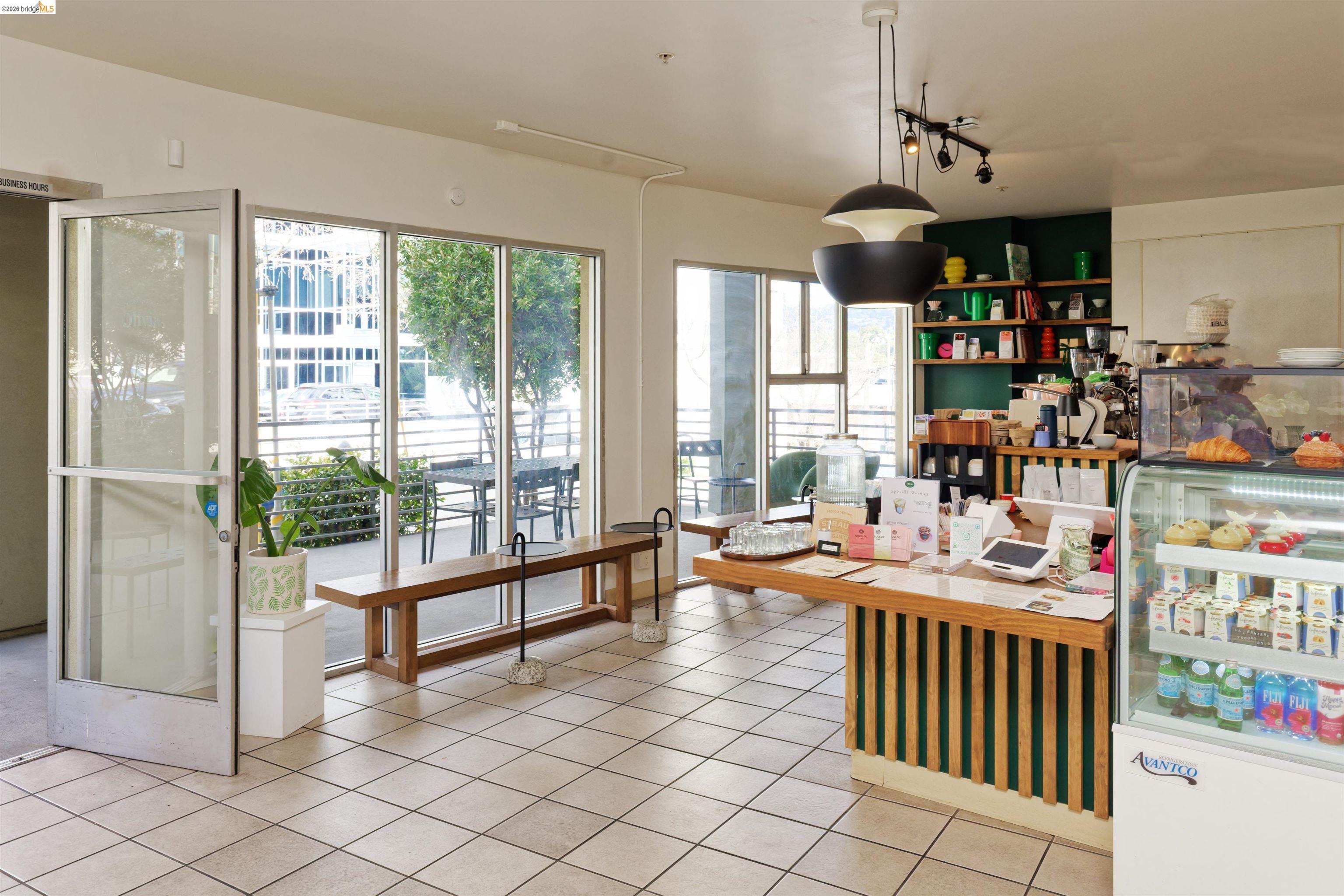 371 30th Street # 404