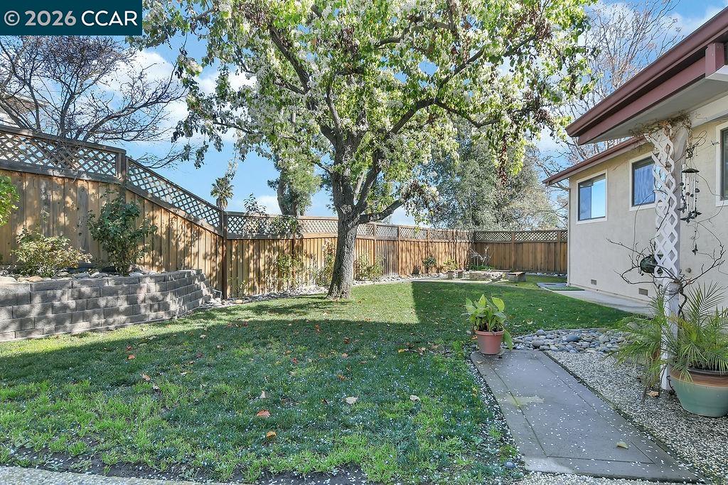 1512 Mellissa Ct