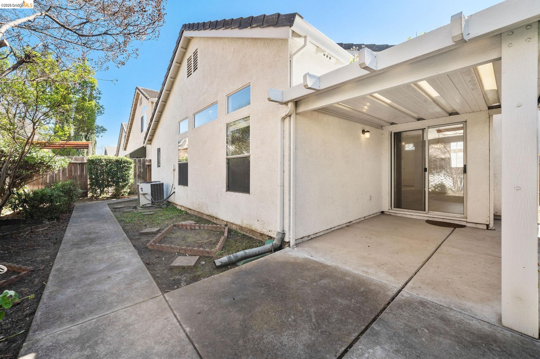 1759 Laurelgrove Ln