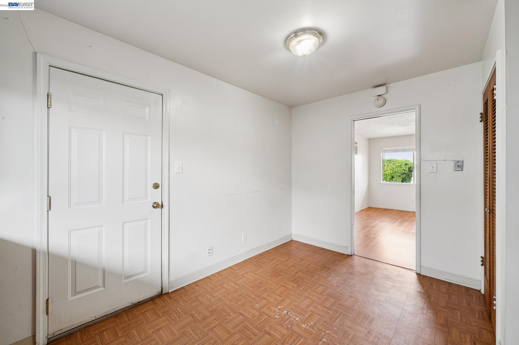 1384 Berry Ln