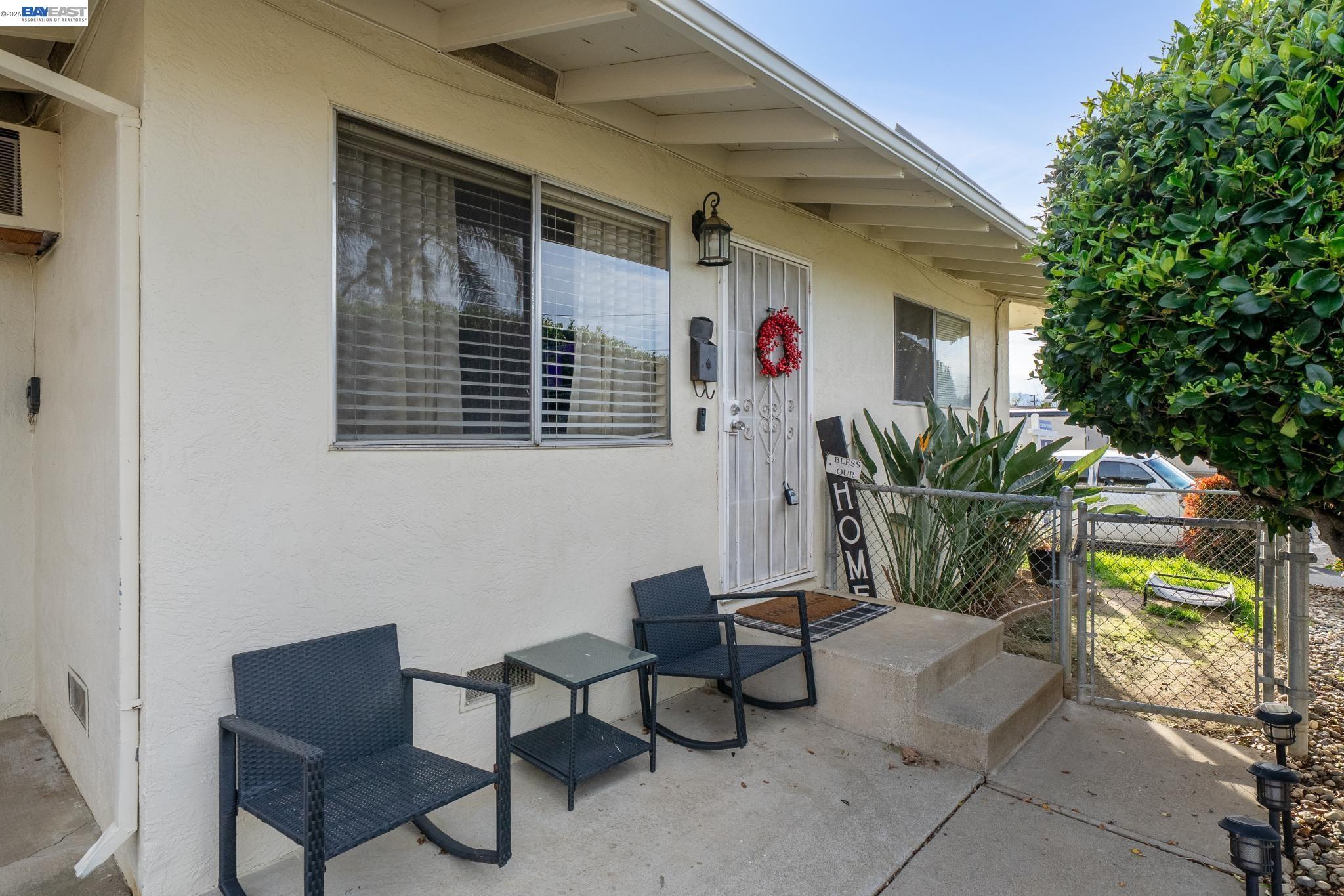 1384 Berry Ln