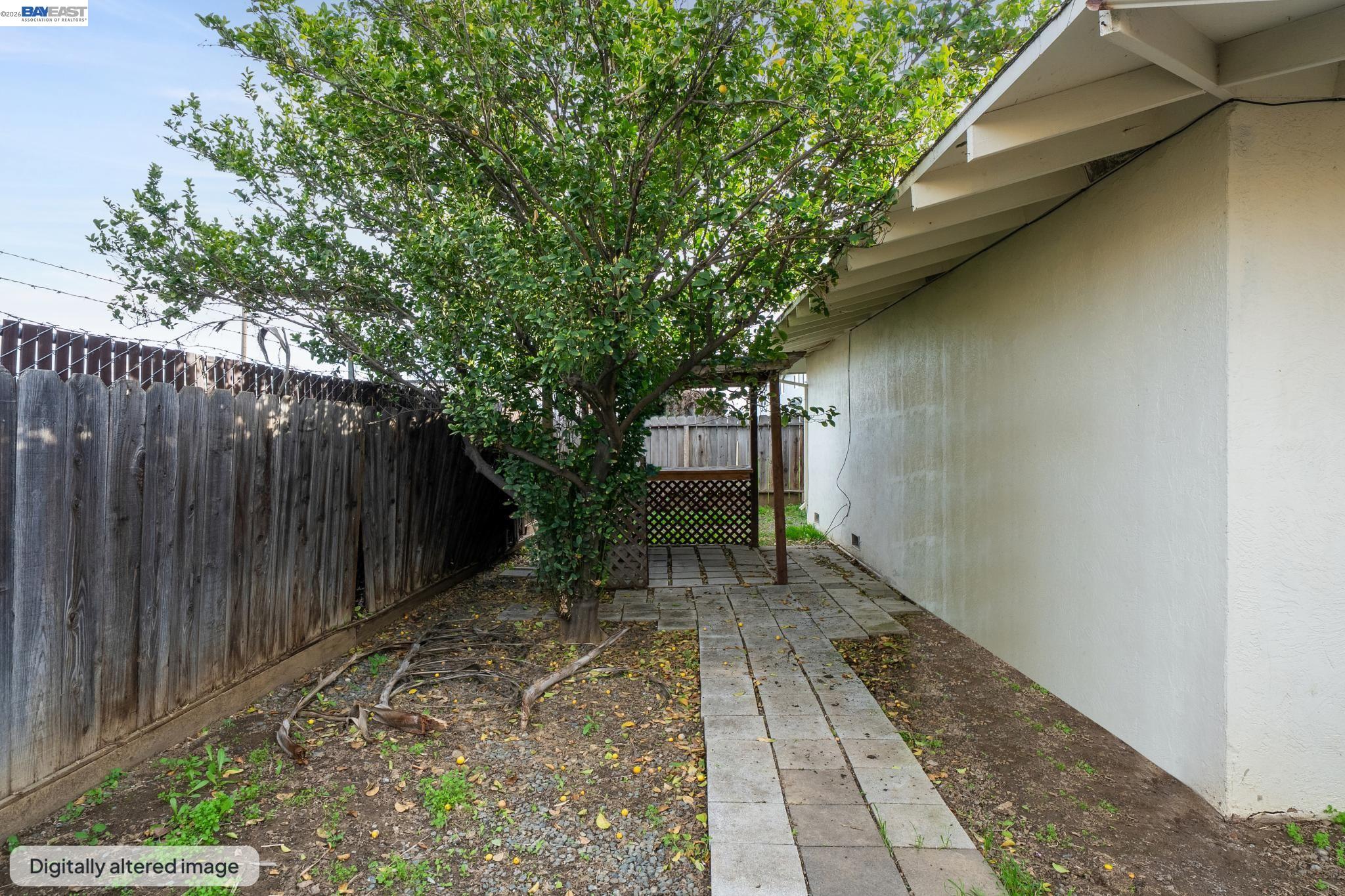 1384 Berry Ln