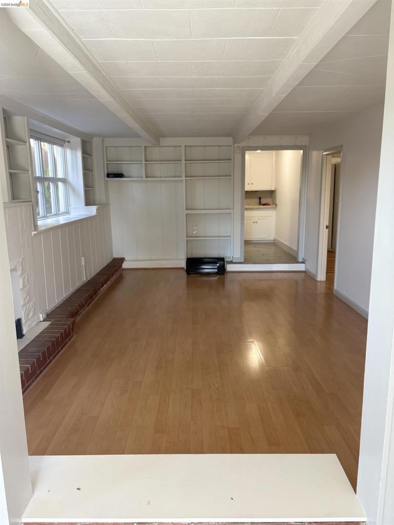 1024 Elsinore Ave