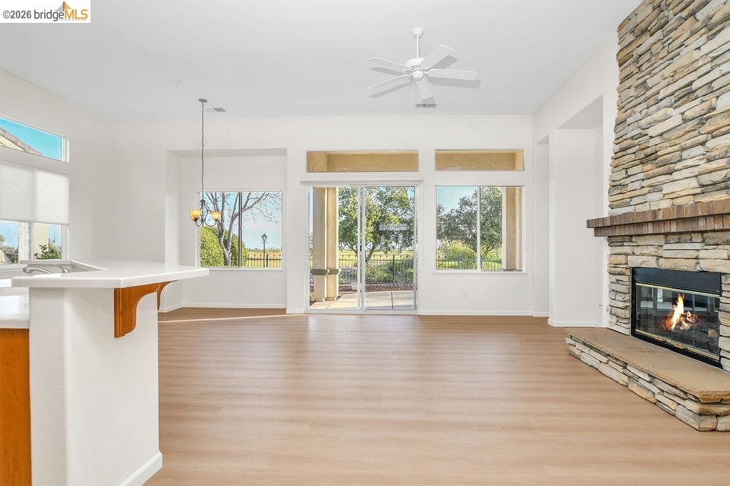 1503 Bismarck Ln